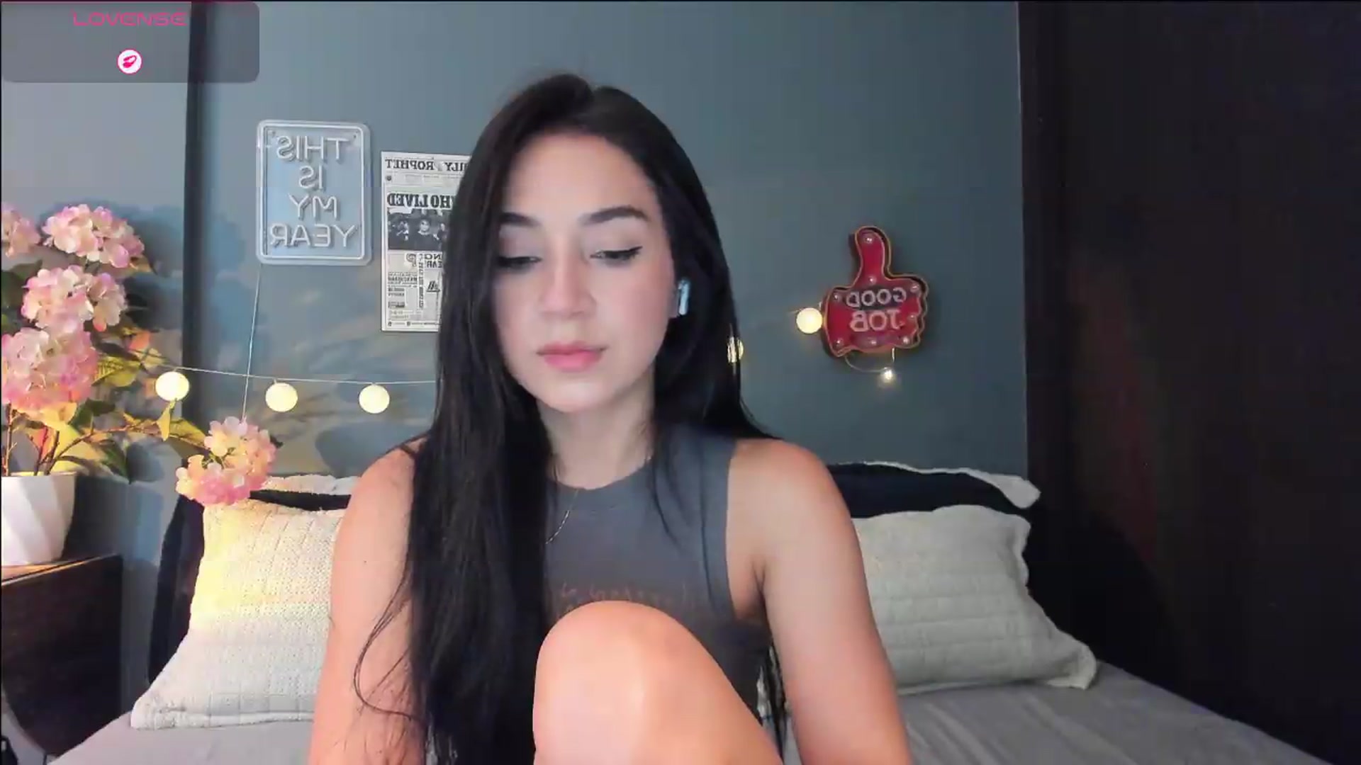 Gallery image thumbnail from dariadiaz_'s myfreecams stream on, 08/12/2026, 07:51 image 6 of 20