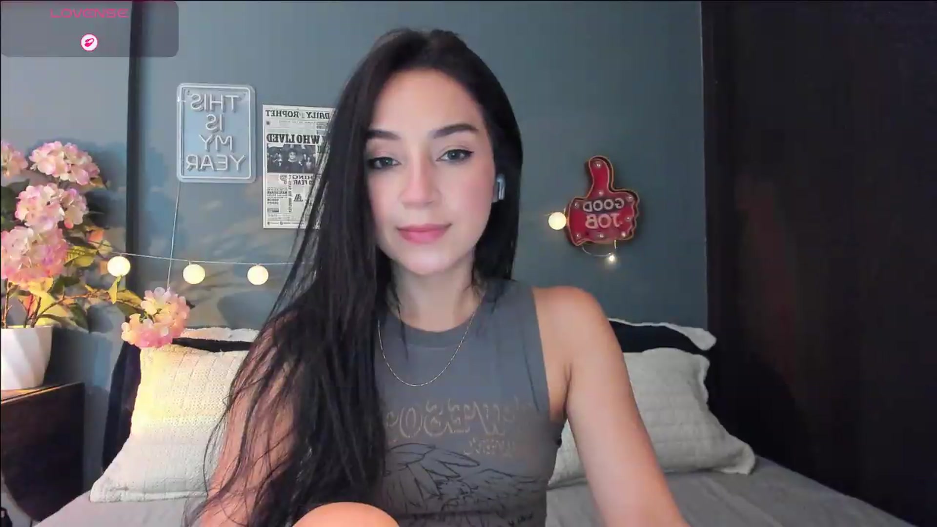 Gallery image thumbnail from dariadiaz_'s myfreecams stream on, 08/12/2026, 07:51 image 12 of 20