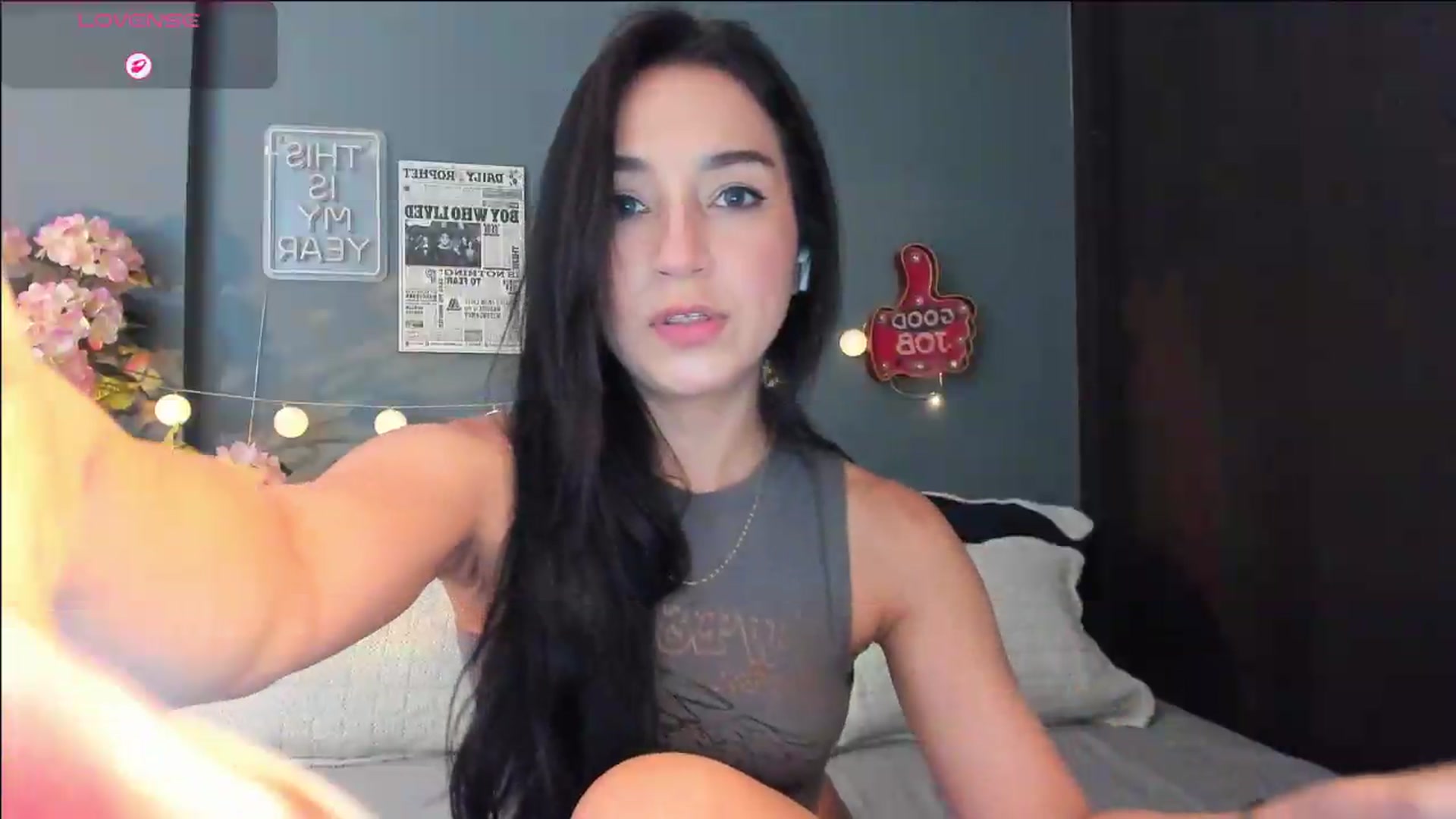 Gallery image thumbnail from dariadiaz_'s myfreecams stream on, 08/12/2026, 07:51 image 17 of 20