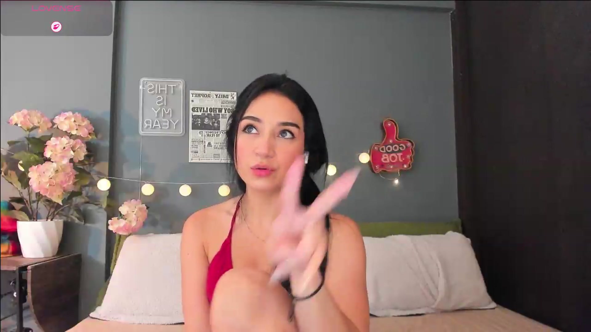 Gallery image thumbnail from dariadiaz_'s myfreecams stream on, 08/19/2026, 06:23 image 14 of 20