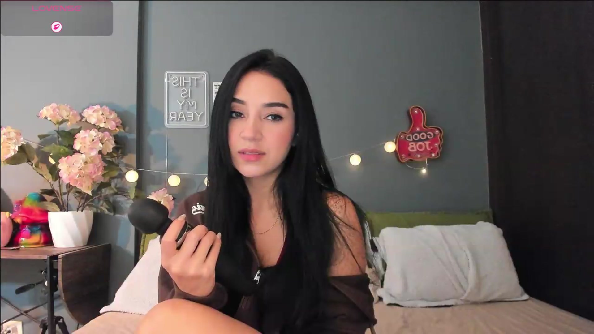 Gallery image thumbnail from dariadiaz_'s myfreecams stream on, 08/19/2026, 07:01 image 20 of 20