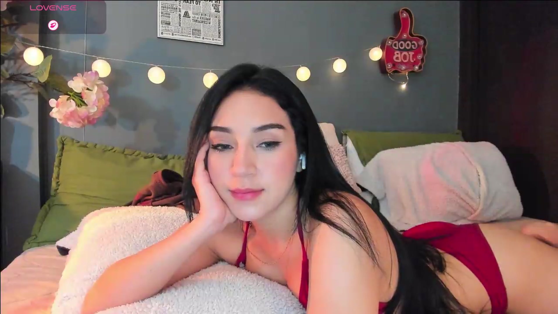 Gallery image thumbnail from dariadiaz_'s myfreecams stream on, 08/19/2026, 08:13 image 10 of 20