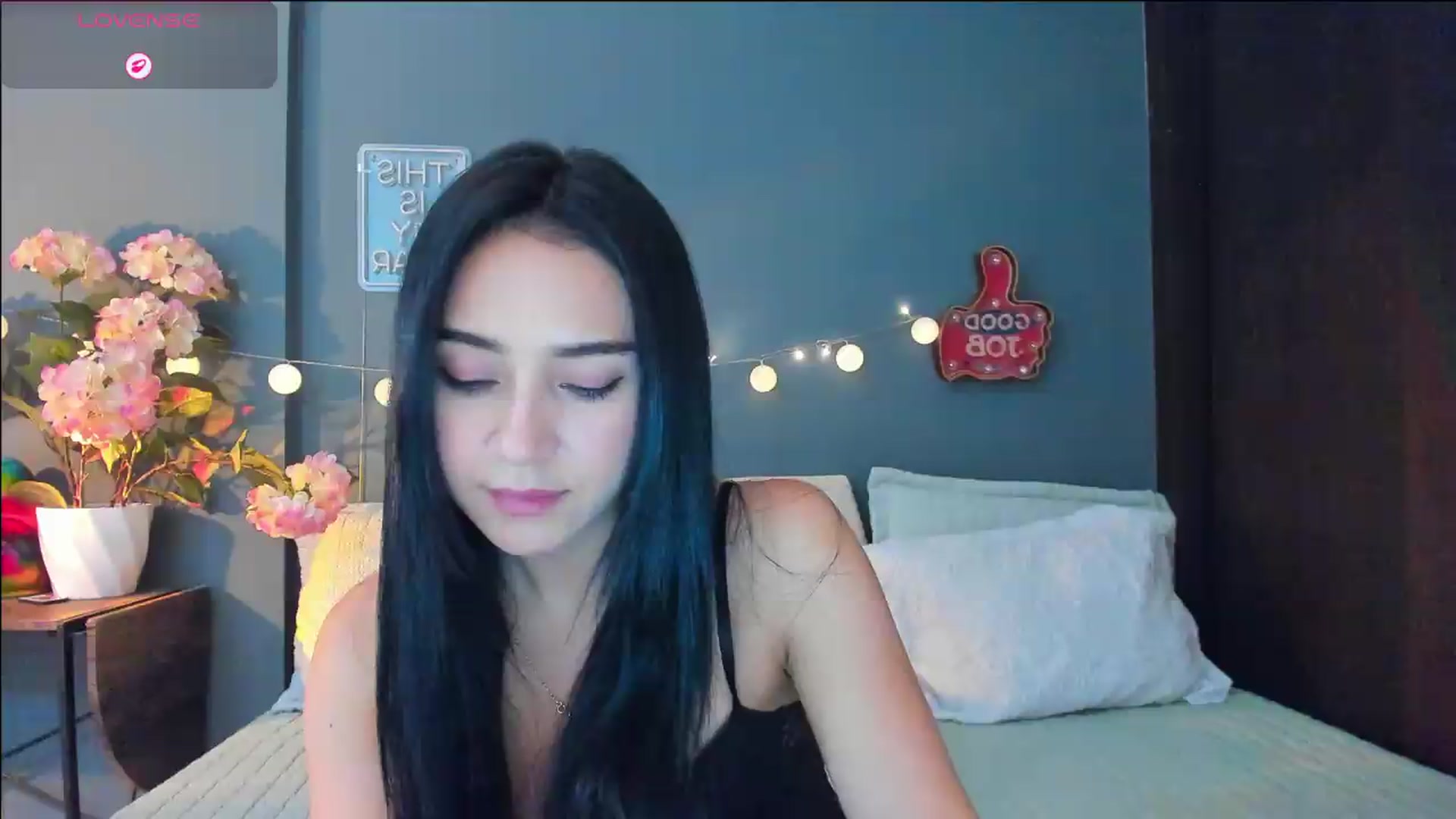 Gallery image thumbnail from dariadiaz_'s myfreecams stream on, 09/03/2026, 06:35 image 7 of 20