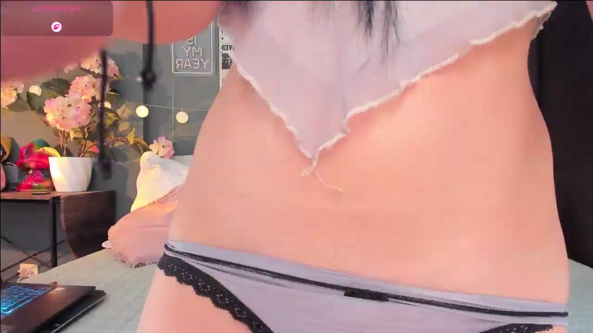 Gallery image thumbnail from dariadiaz_'s myfreecams stream on, 09/05/2026, 16:24 image 7 of 20