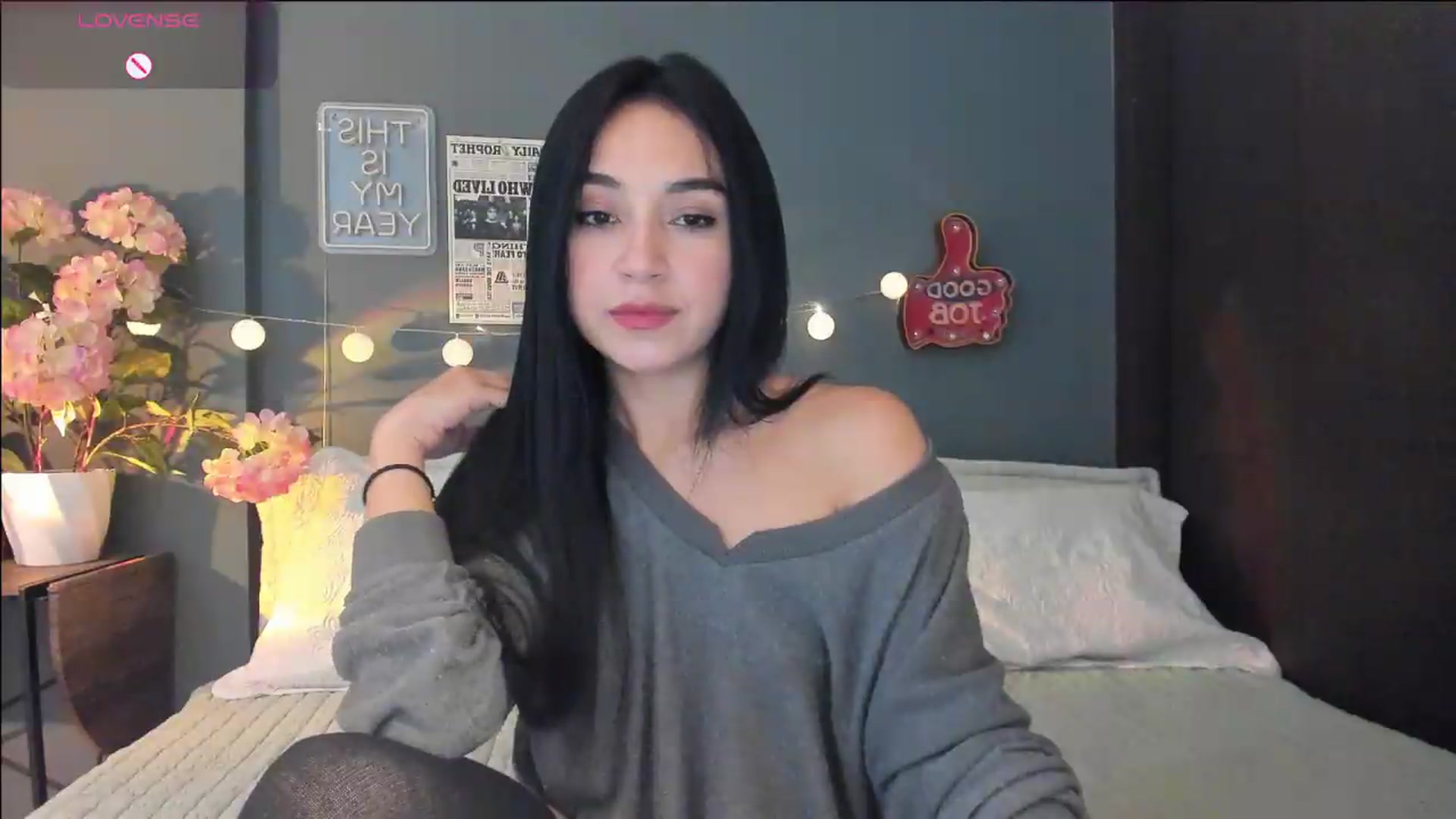 Gallery image thumbnail from dariadiaz_'s myfreecams stream on, 09/06/2026, 08:03 image 12 of 20