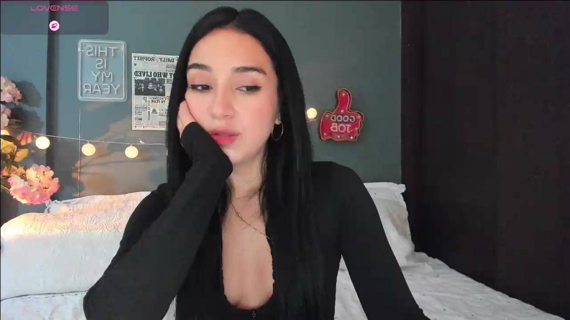 Gallery image thumbnail from dariadiaz_'s myfreecams stream on, 09/09/2026, 07:16 image 12 of 20