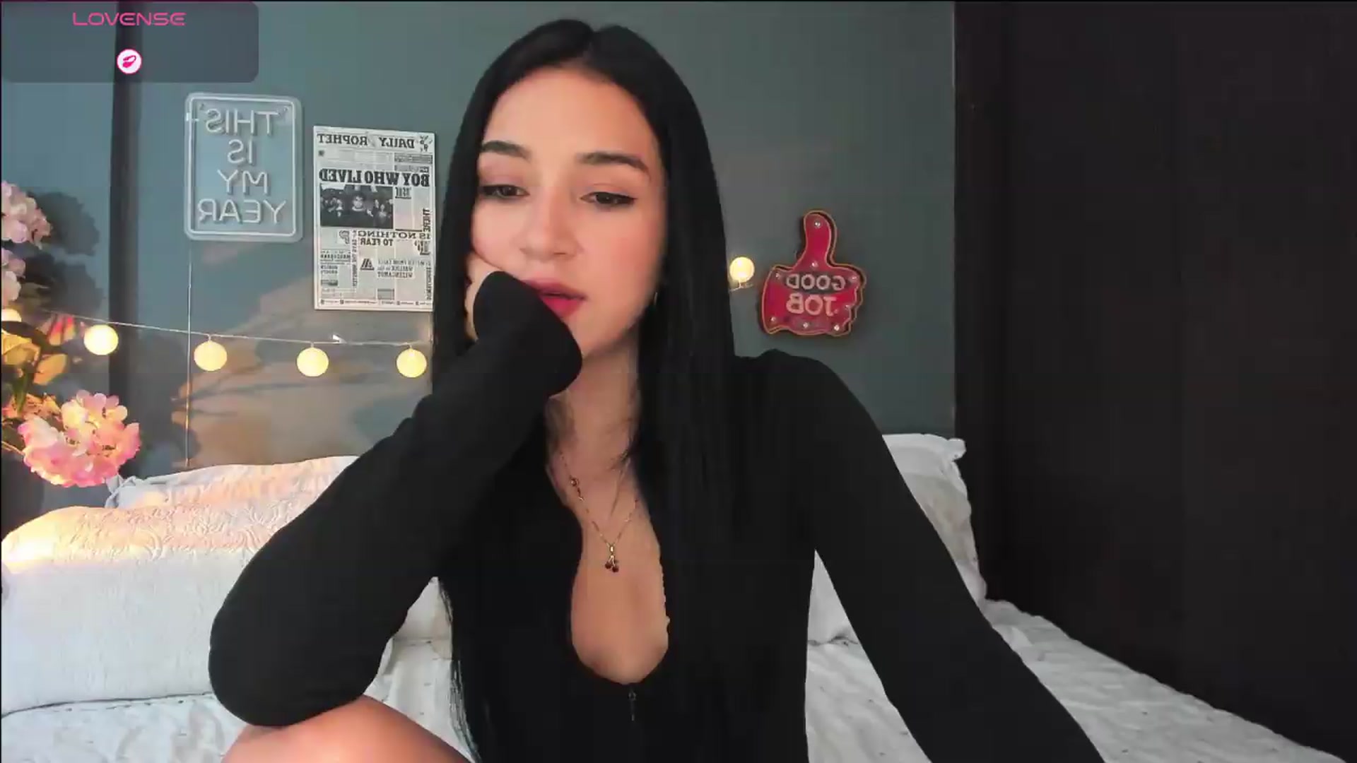 Gallery image thumbnail from dariadiaz_'s myfreecams stream on, 09/09/2026, 07:16 image 20 of 20