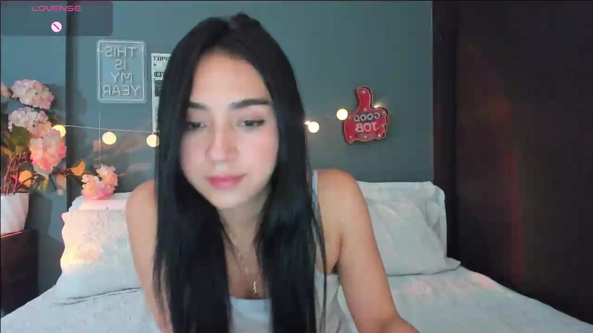 Gallery image thumbnail from dariadiaz_'s myfreecams stream on, 09/10/2026, 09:00 image 2 of 20