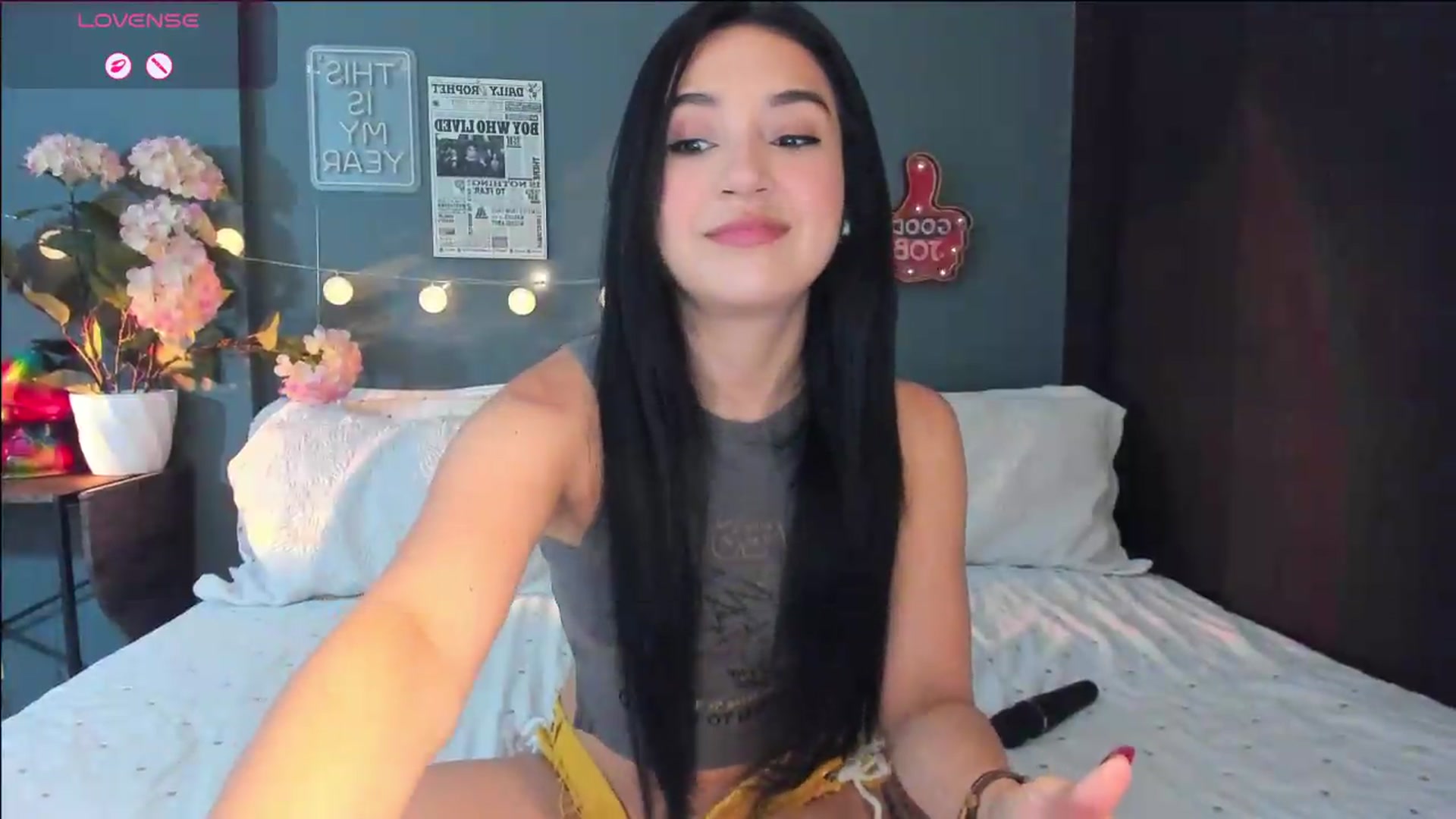 Gallery image thumbnail from dariadiaz_'s myfreecams stream on, 09/13/2026, 07:18 image 9 of 20