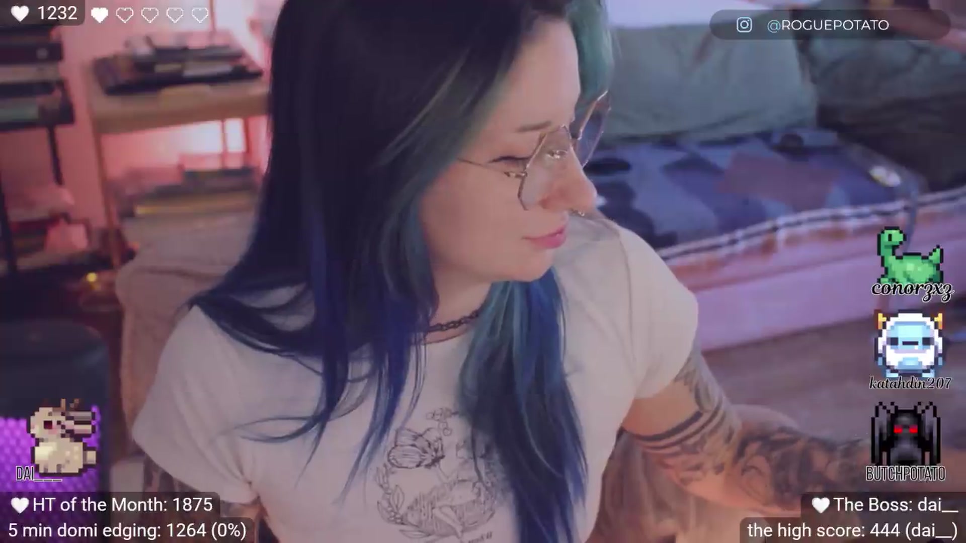 Gallery image thumbnail from definitelykev1n's myfreecams stream on, 07/12/2026, 24:37 image 17 of 20