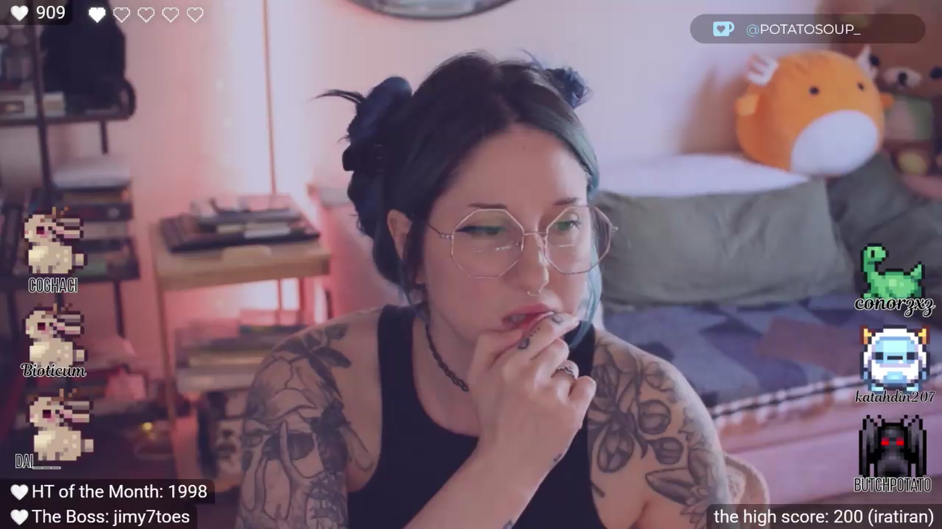 Gallery image thumbnail from definitelykev1n's myfreecams stream on, 07/20/2026, 24:06 image 6 of 20