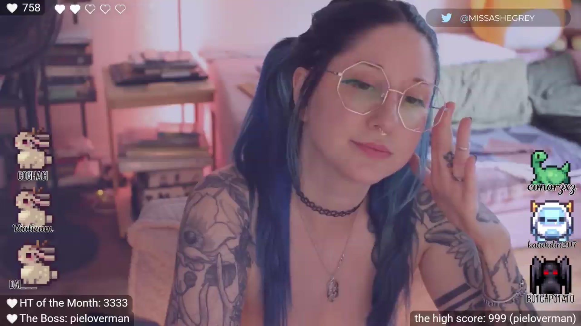 Gallery image thumbnail from definitelykev1n's myfreecams stream on, 07/27/2026, 24:04 image 13 of 20
