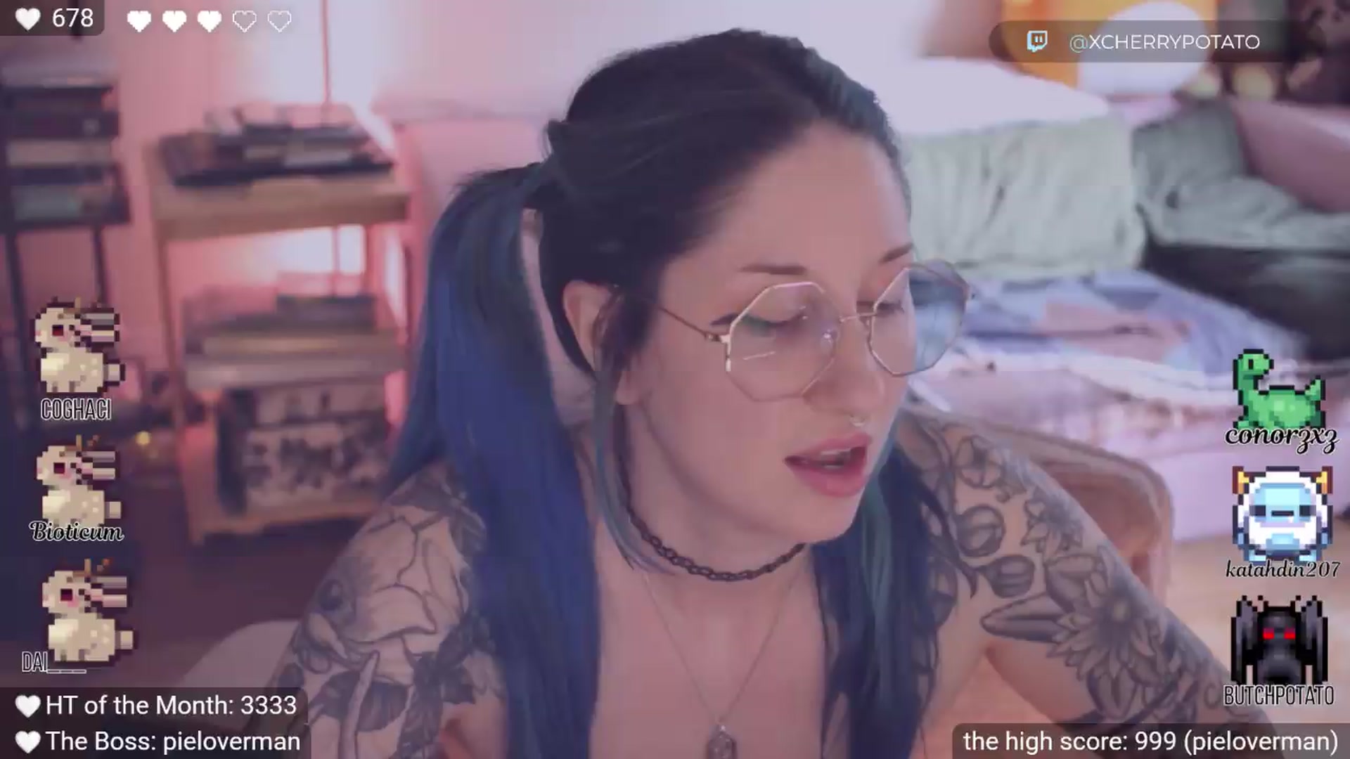 Gallery image thumbnail from definitelykev1n's myfreecams stream on, 07/27/2026, 24:34 image 16 of 20