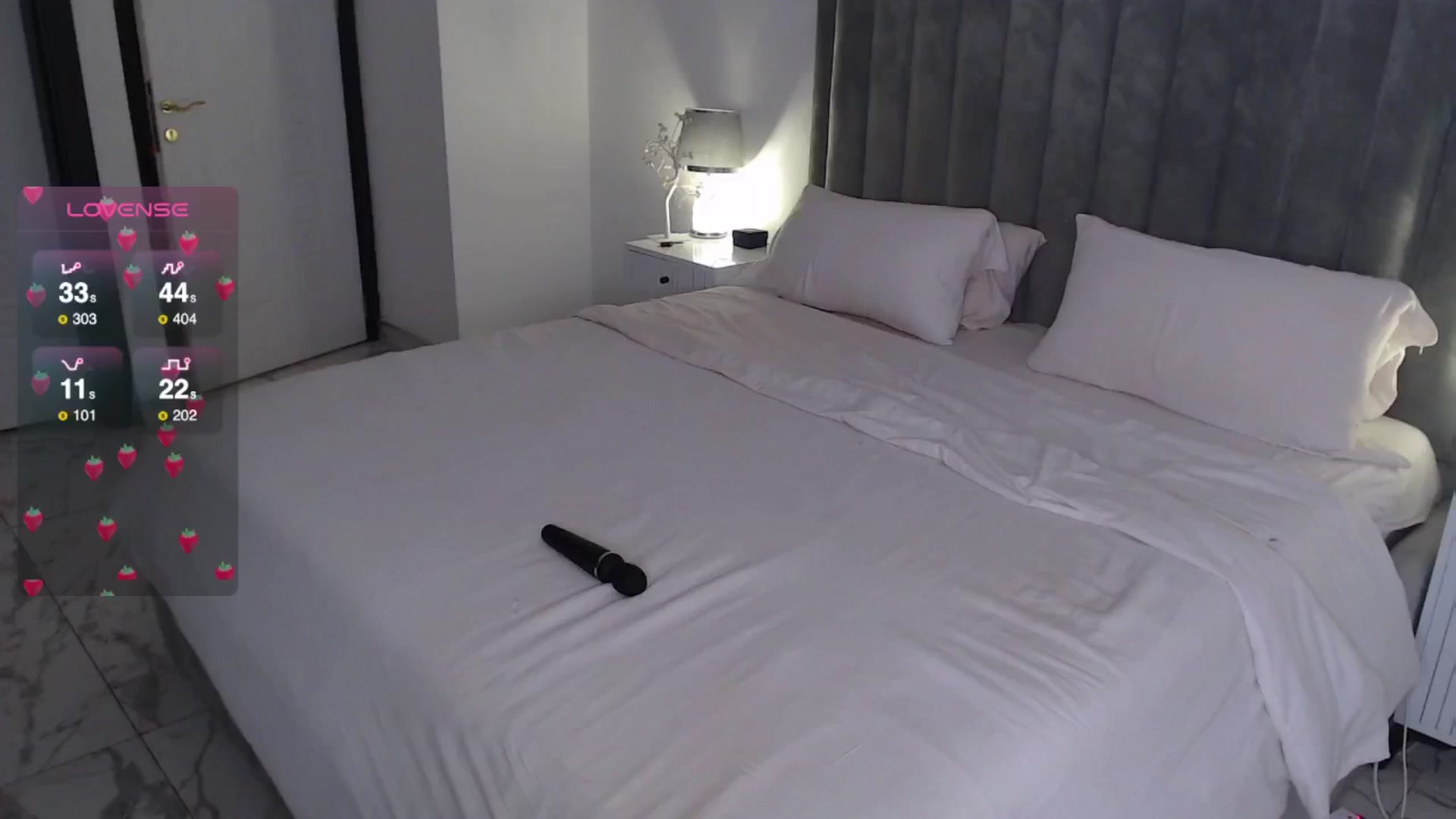Gallery image thumbnail from demiigoddess's myfreecams stream on, 07/29/2024, 14:30 image 15 of 20