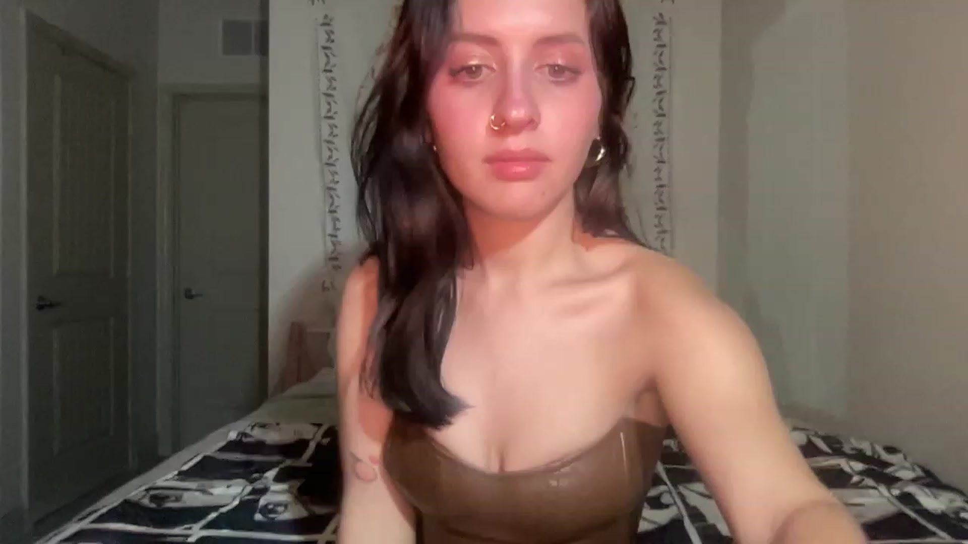Gallery image thumbnail from demonlena's myfreecams stream on, 05/02/2023, 02:48 image 6 of 20