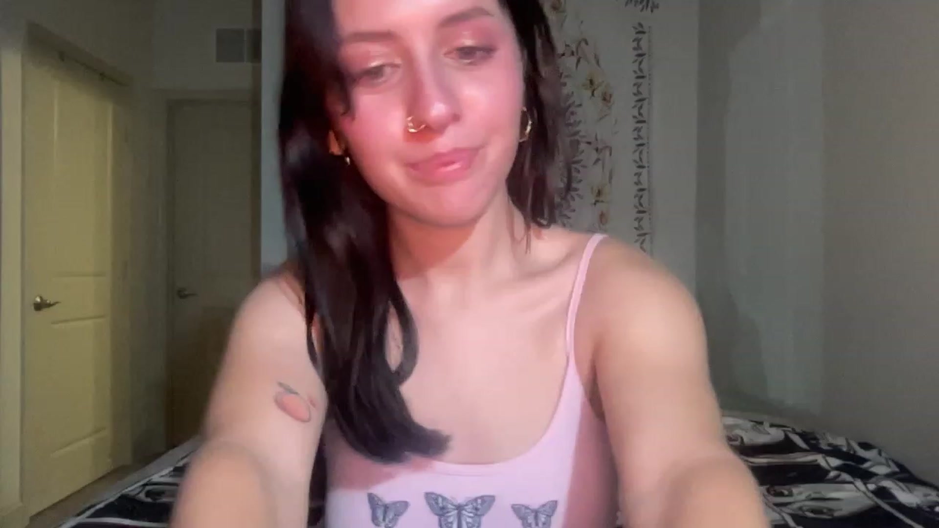 Gallery image thumbnail from demonlena's myfreecams stream on, 05/02/2023, 02:48 image 18 of 20