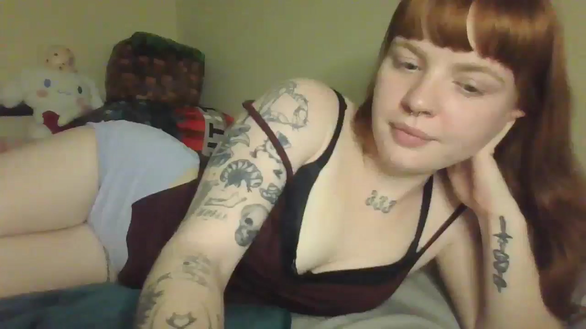 Gallery image thumbnail from demonsmok333's myfreecams stream on, 04/14/2026, 12:15 image 2 of 20
