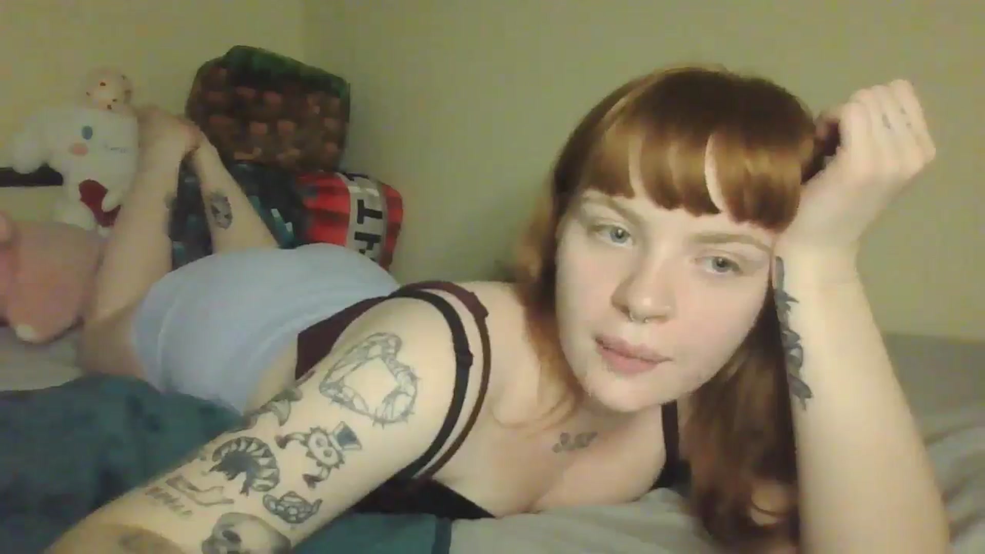 Gallery image thumbnail from demonsmok333's myfreecams stream on, 04/14/2026, 12:15 image 14 of 20
