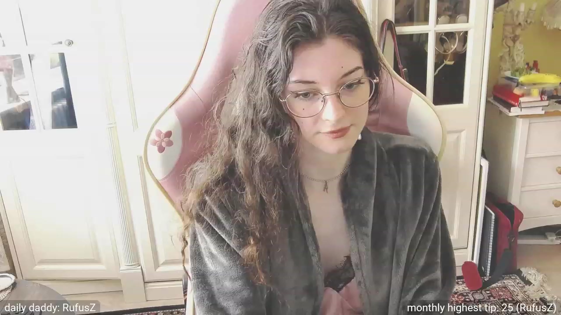 Gallery image thumbnail from dildobong's myfreecams stream on, 10/12/2023, 14:22 image 2 of 20