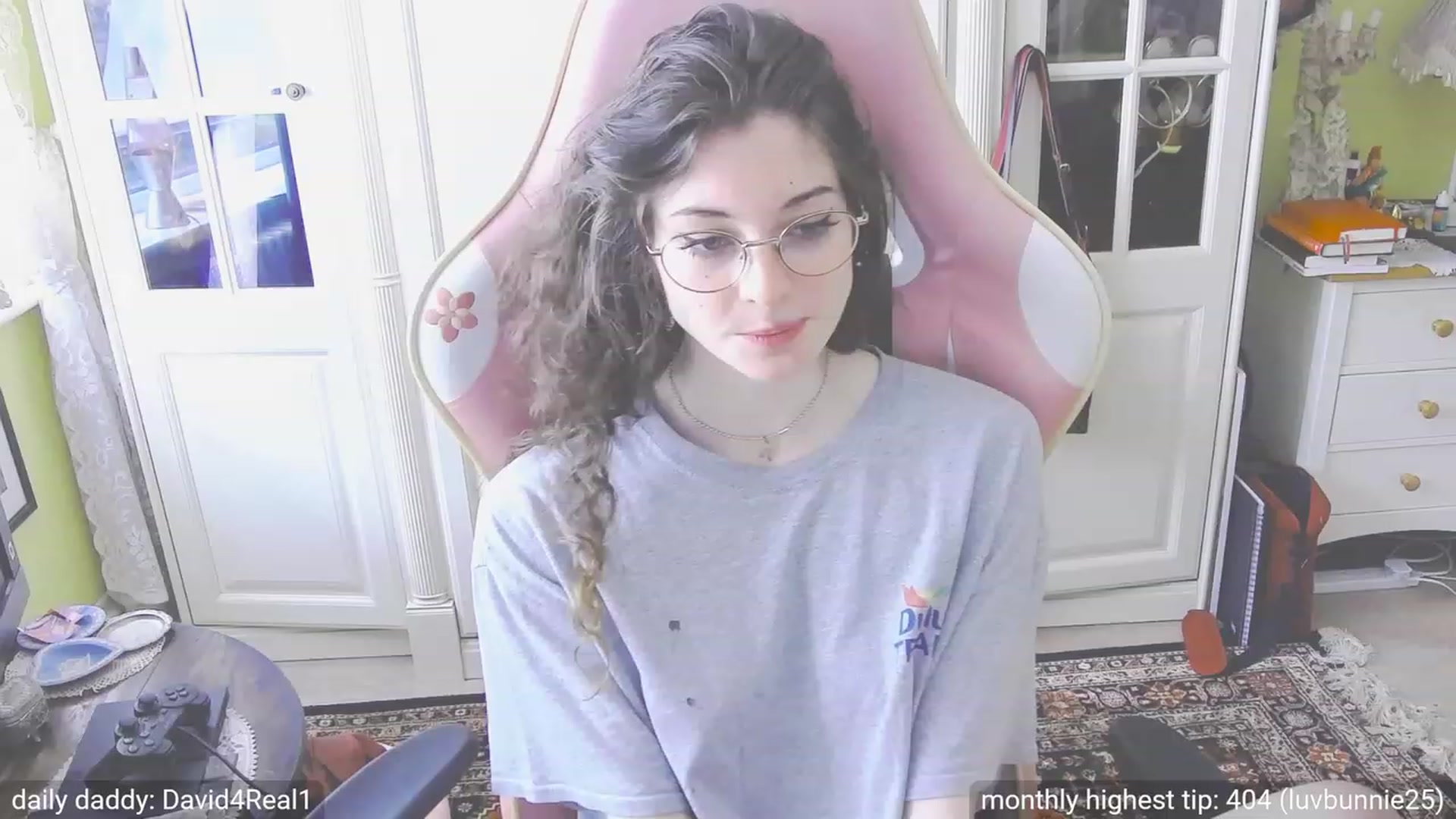 Gallery image thumbnail from dildobong's myfreecams stream on, 10/13/2023, 14:25 image 13 of 20