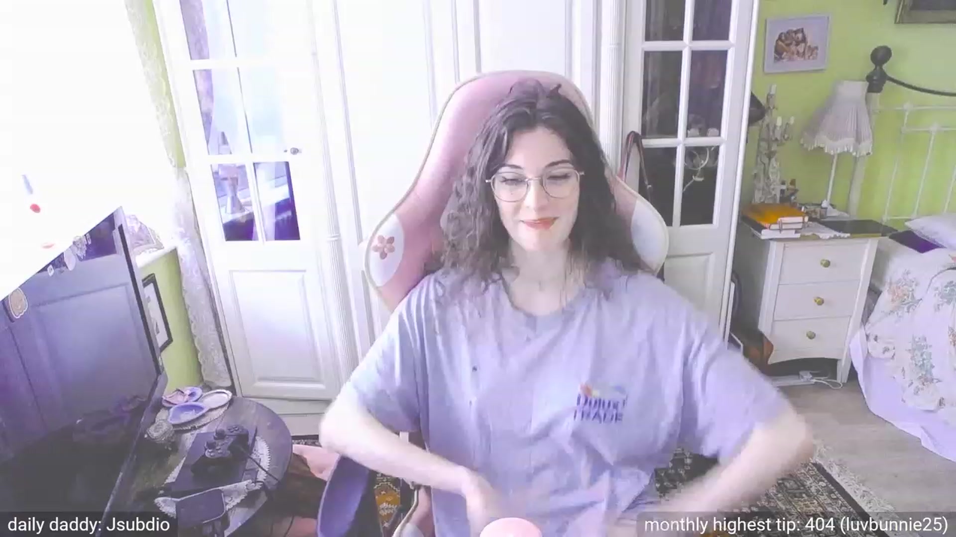Gallery image thumbnail from dildobong's myfreecams stream on, 10/13/2023, 16:55 image 15 of 20