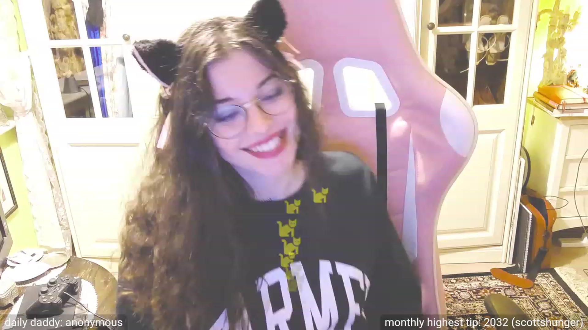 Gallery image thumbnail from dildobong's myfreecams stream on, 10/18/2023, 20:53 image 14 of 20