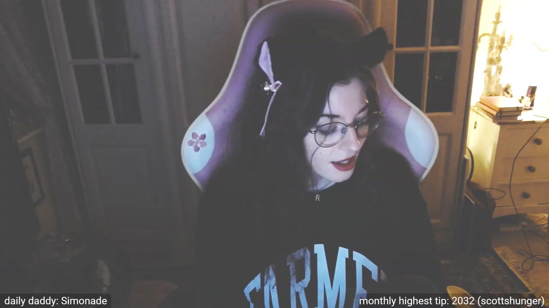 Gallery image thumbnail from dildobong's myfreecams stream on, 10/18/2023, 20:53 image 7 of 20