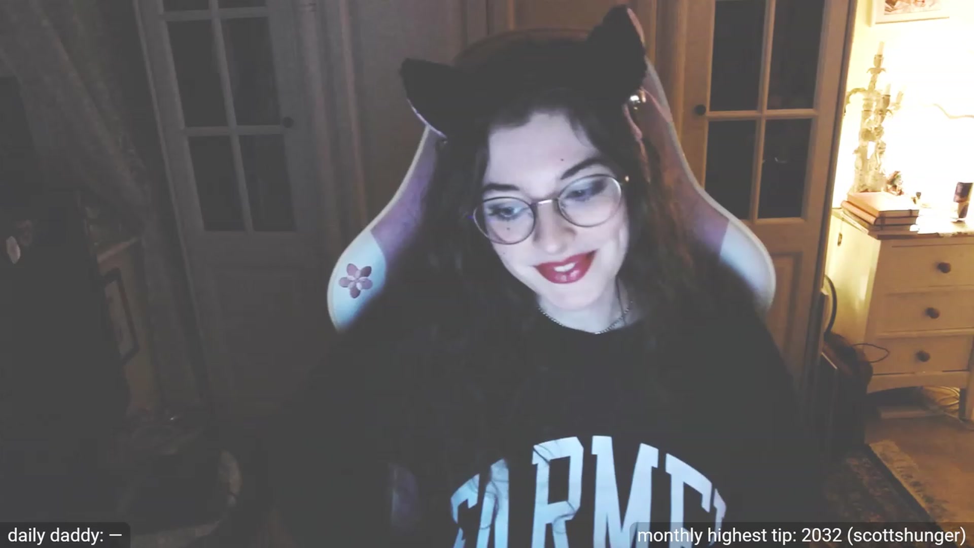 Gallery image thumbnail from dildobong's myfreecams stream on, 10/18/2023, 20:53 image 2 of 20