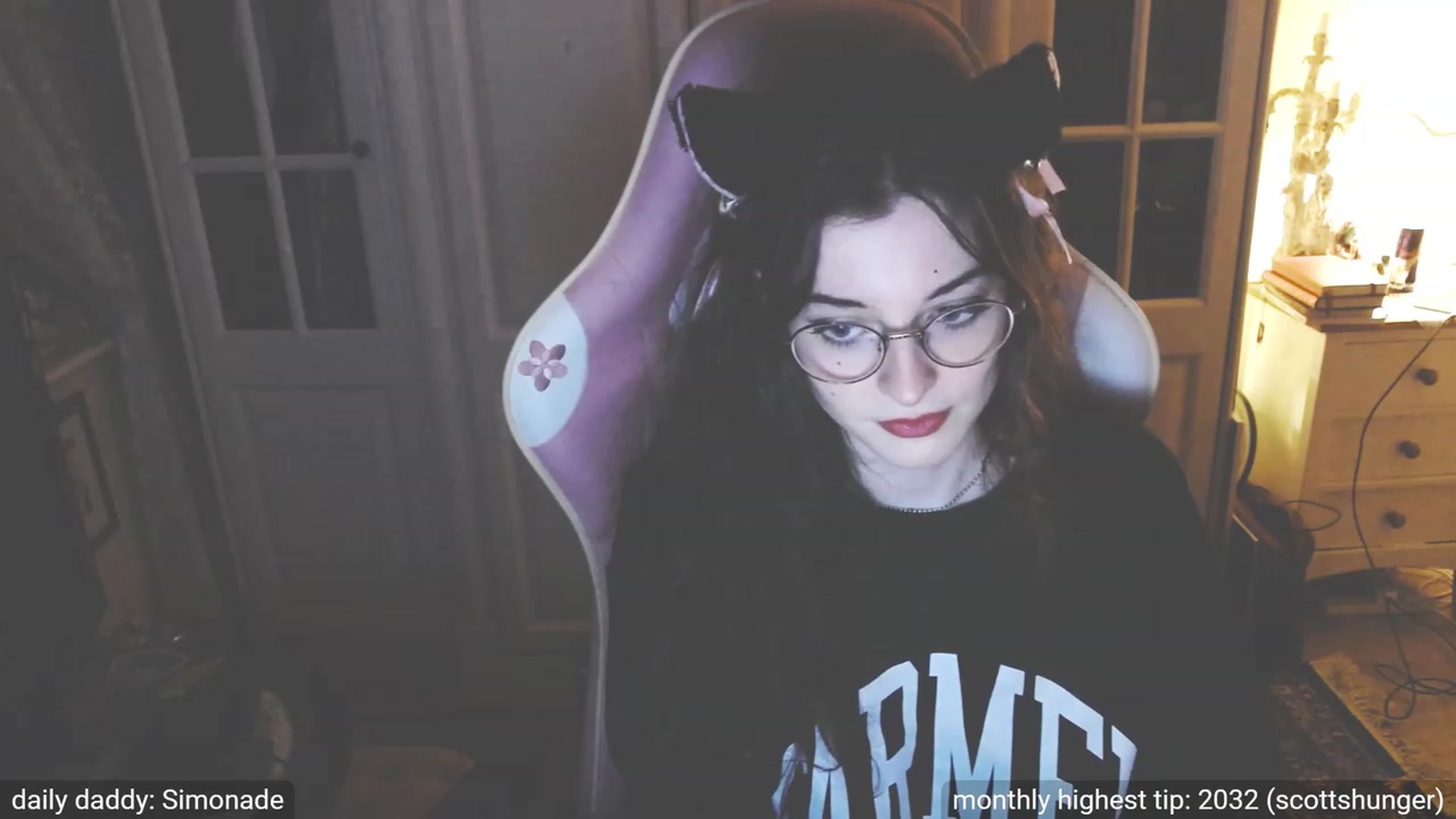 Gallery image thumbnail from dildobong's myfreecams stream on, 10/18/2023, 20:53 image 9 of 20
