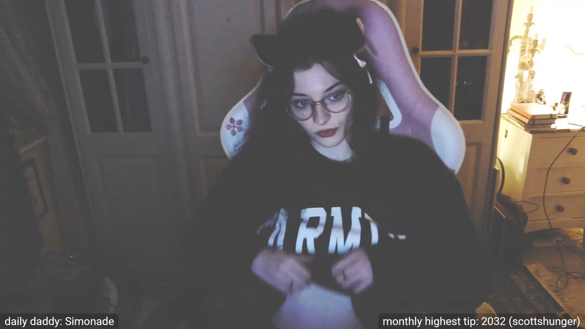 Gallery image thumbnail from dildobong's myfreecams stream on, 10/18/2023, 20:53 image 11 of 20