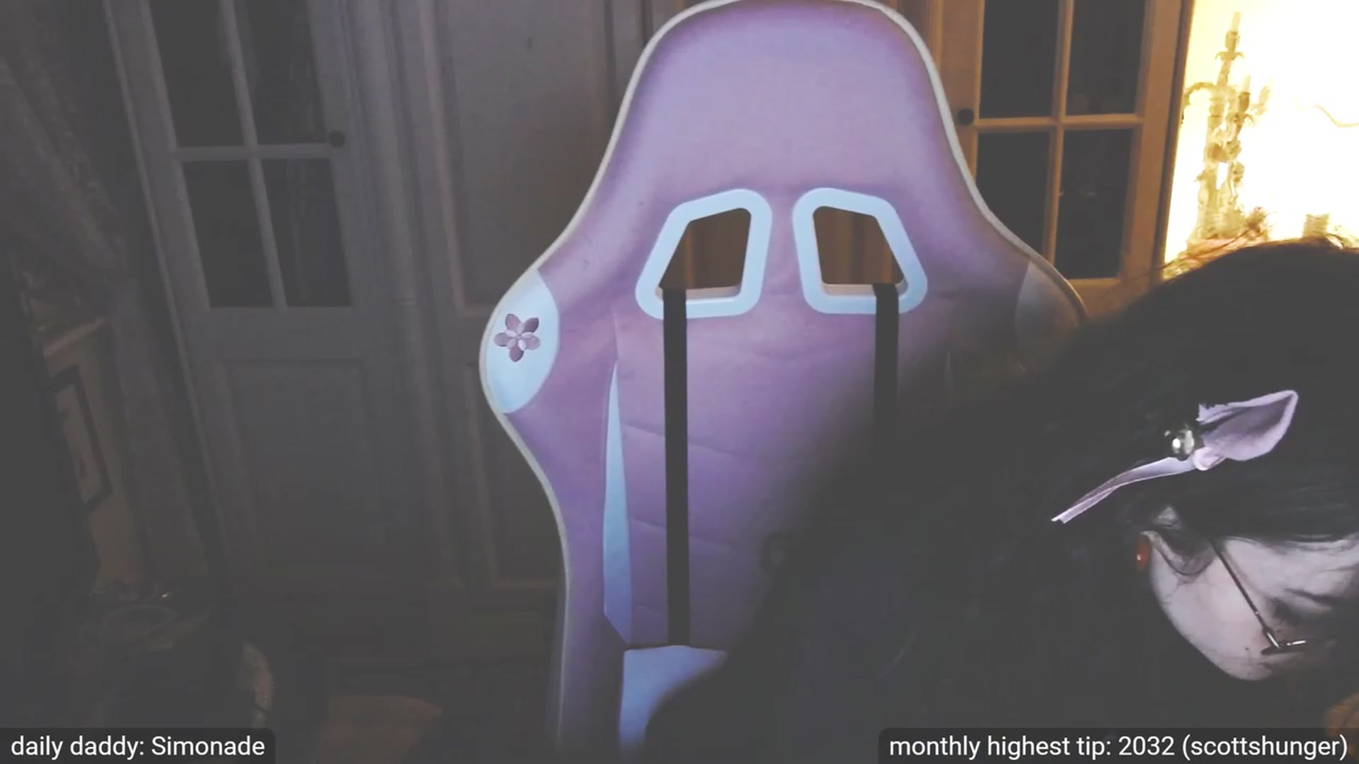 Gallery image thumbnail from dildobong's myfreecams stream on, 10/18/2023, 20:53 image 8 of 20
