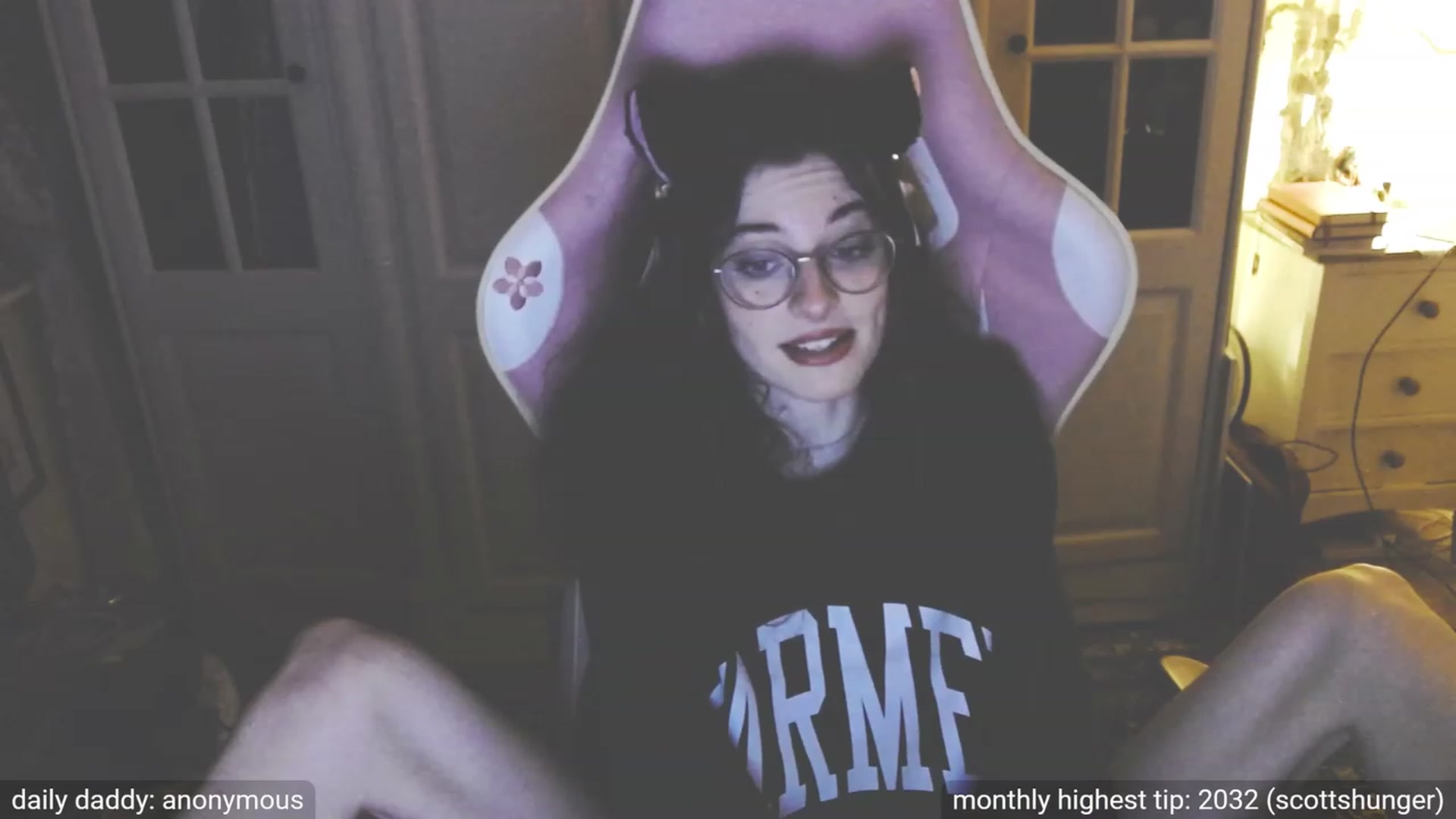 Gallery image thumbnail from dildobong's myfreecams stream on, 10/18/2023, 22:22 image 11 of 20