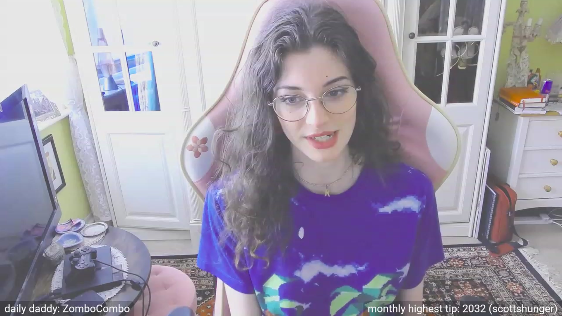 Gallery image thumbnail from dildobong's myfreecams stream on, 10/20/2023, 13:18 image 3 of 20