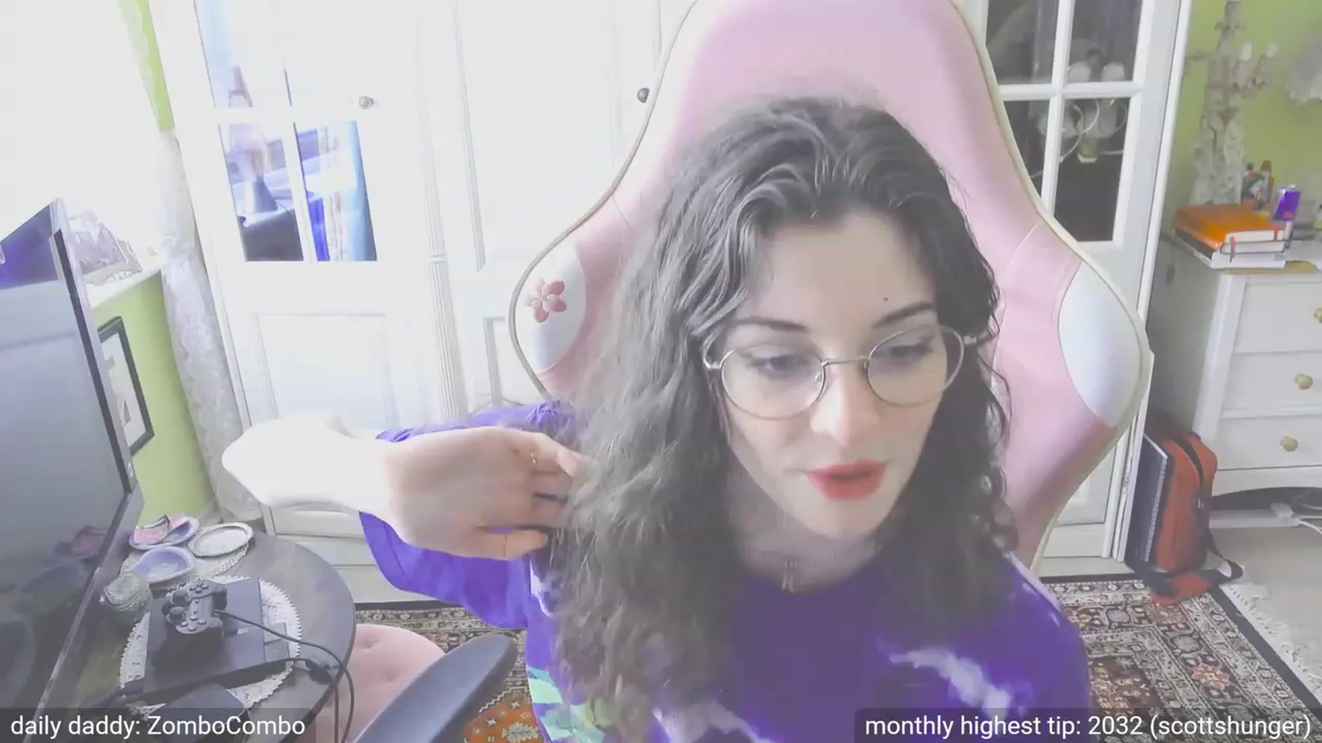 Gallery image thumbnail from dildobong's myfreecams stream on, 10/20/2023, 13:18 image 17 of 20