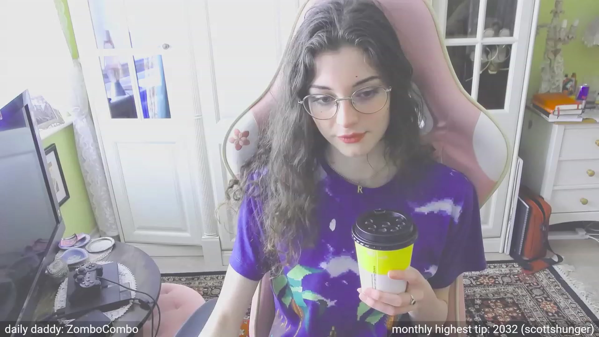 Gallery image thumbnail from dildobong's myfreecams stream on, 10/20/2023, 13:18 image 12 of 20