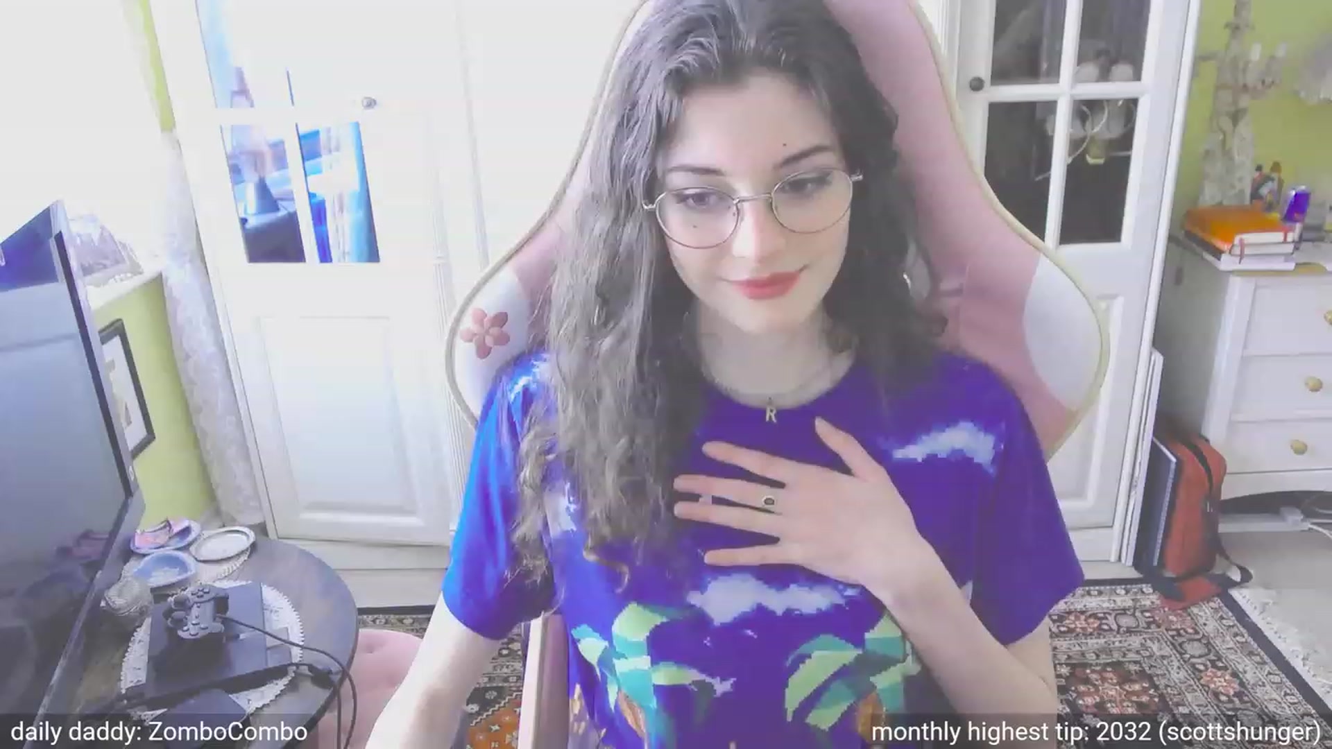Gallery image thumbnail from dildobong's myfreecams stream on, 10/20/2023, 13:18 image 4 of 20