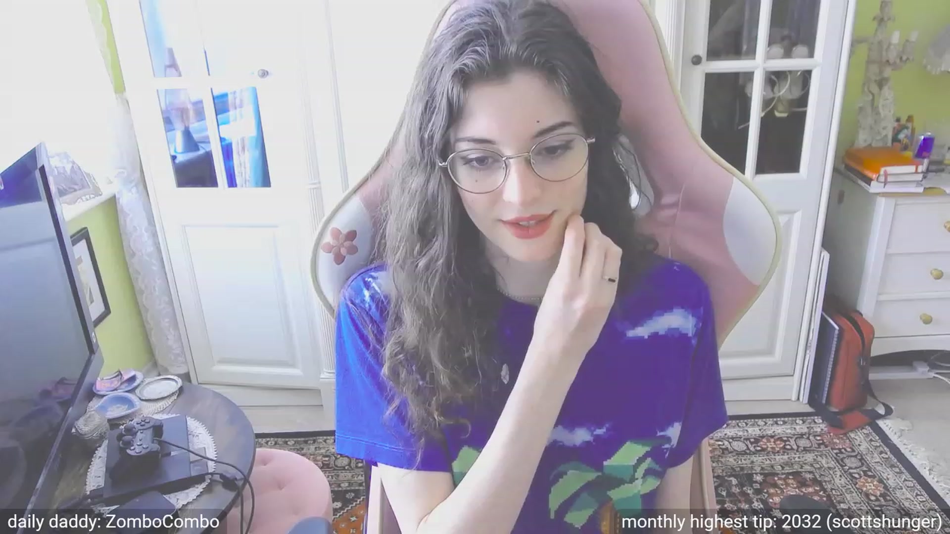 Gallery image thumbnail from dildobong's myfreecams stream on, 10/20/2023, 13:18 image 5 of 20