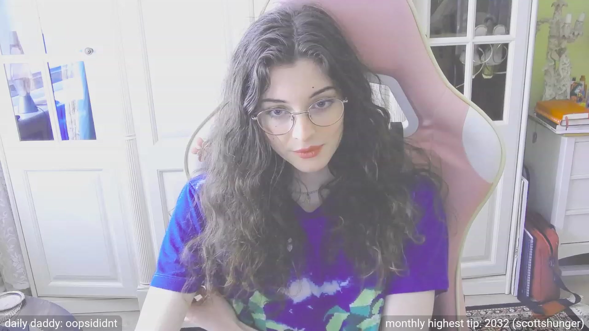 Gallery image thumbnail from dildobong's myfreecams stream on, 10/20/2023, 17:32 image 4 of 20