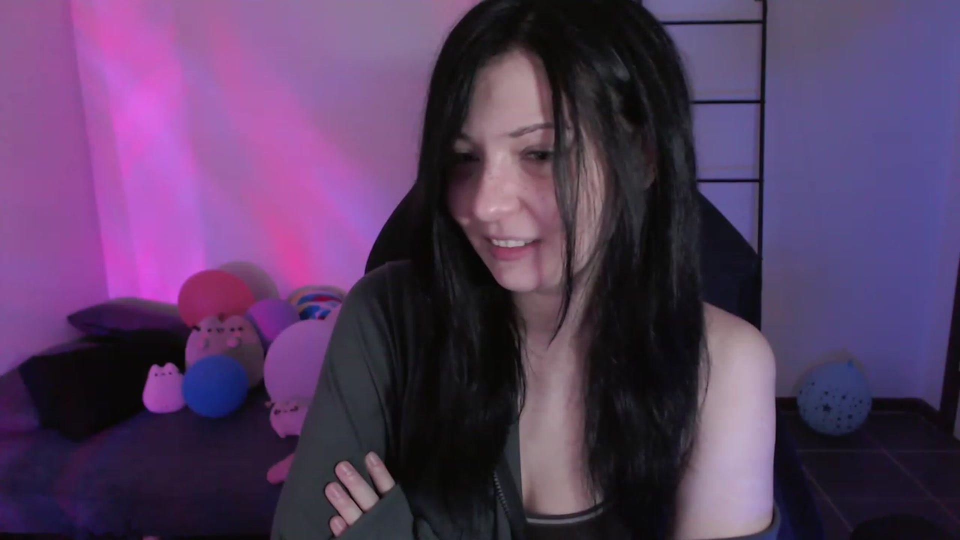 Gallery image thumbnail from dilf_suckr's myfreecams stream on, 01/15/2024, 03:07 image 3 of 20
