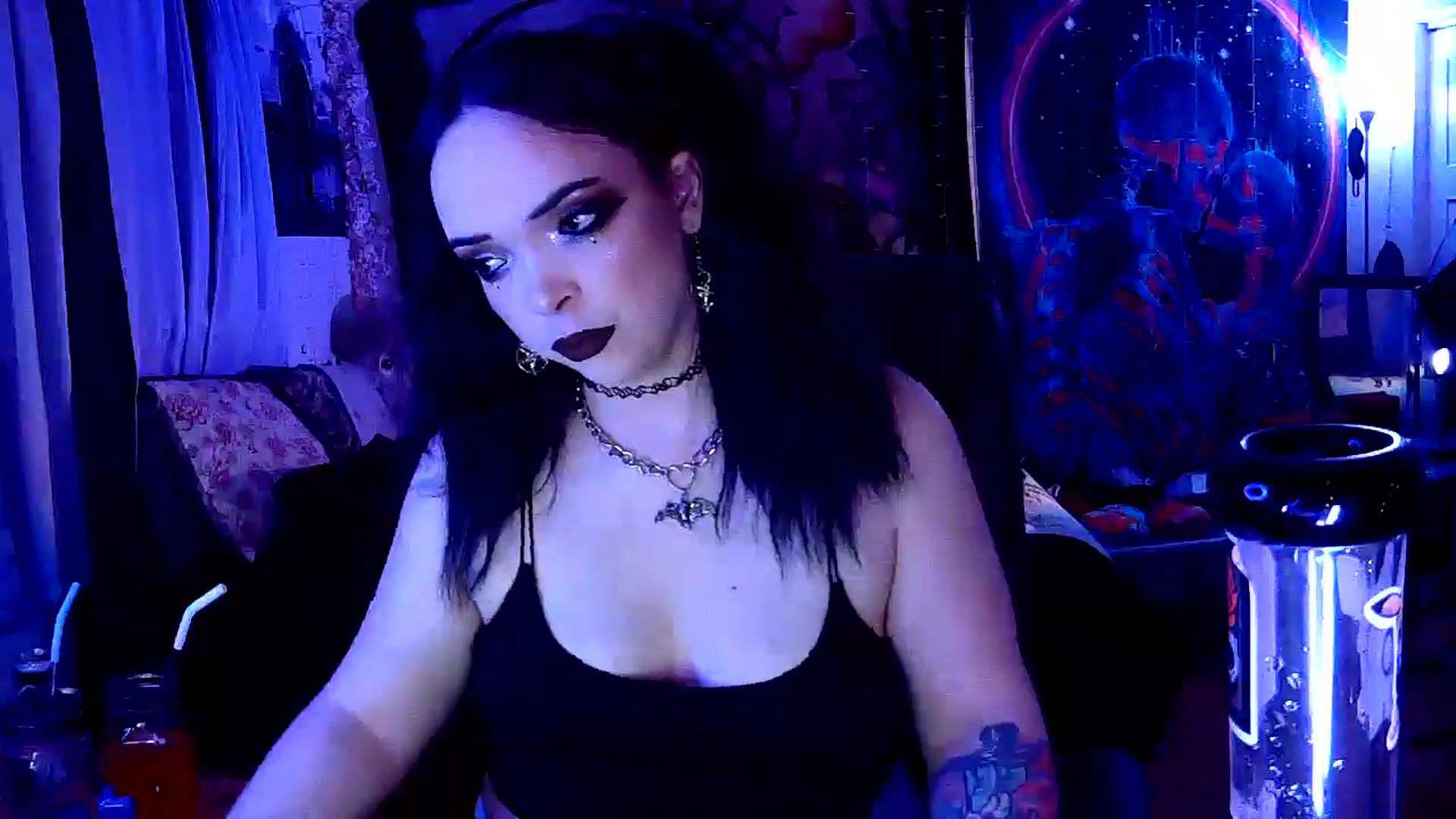 Gallery image thumbnail from dimebagdame's myfreecams stream on, 02/01/2025, 11:12 image 4 of 20