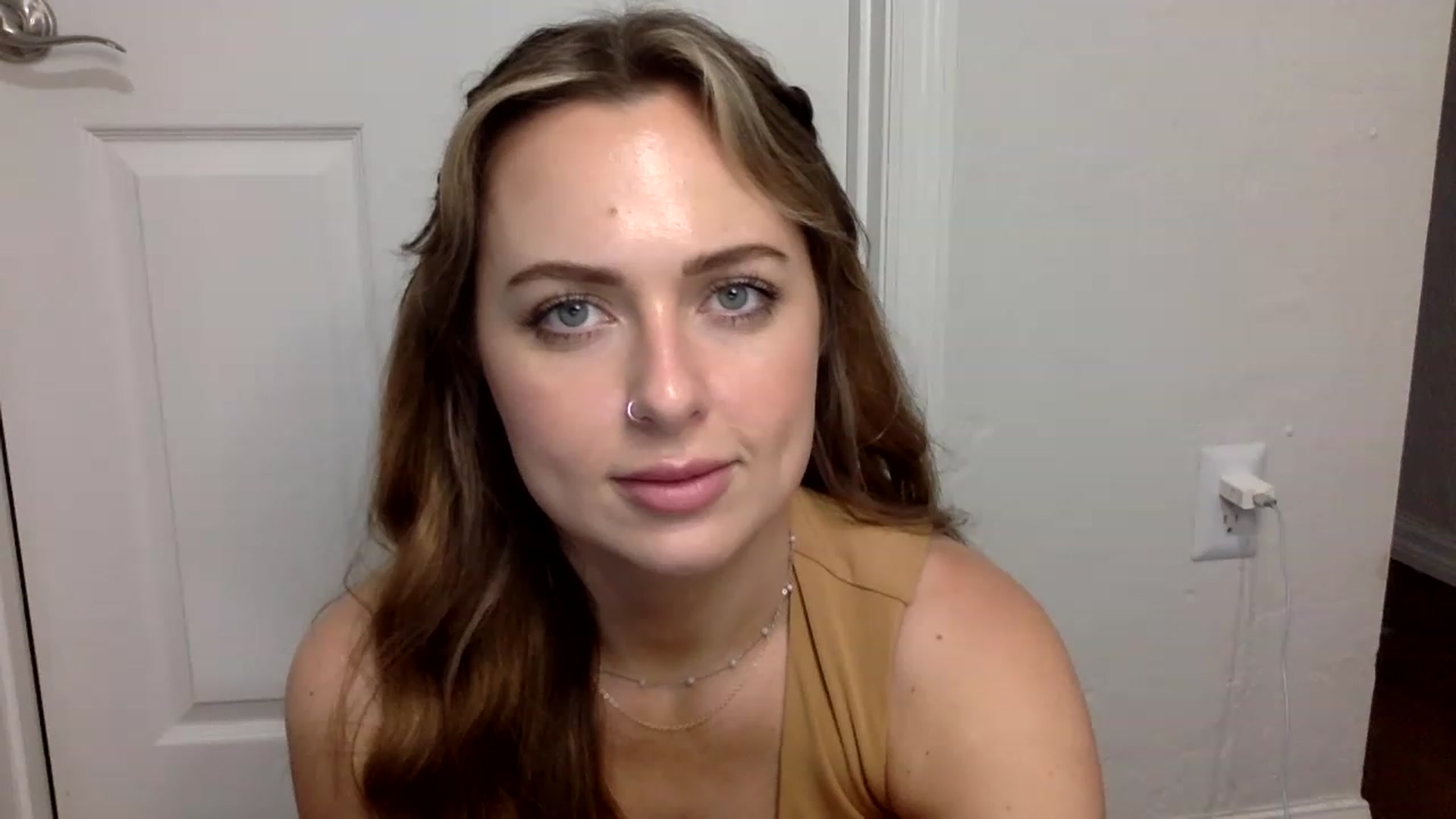 Gallery image thumbnail from dimples4life's myfreecams stream on, 04/09/2023, 06:46 image 13 of 20