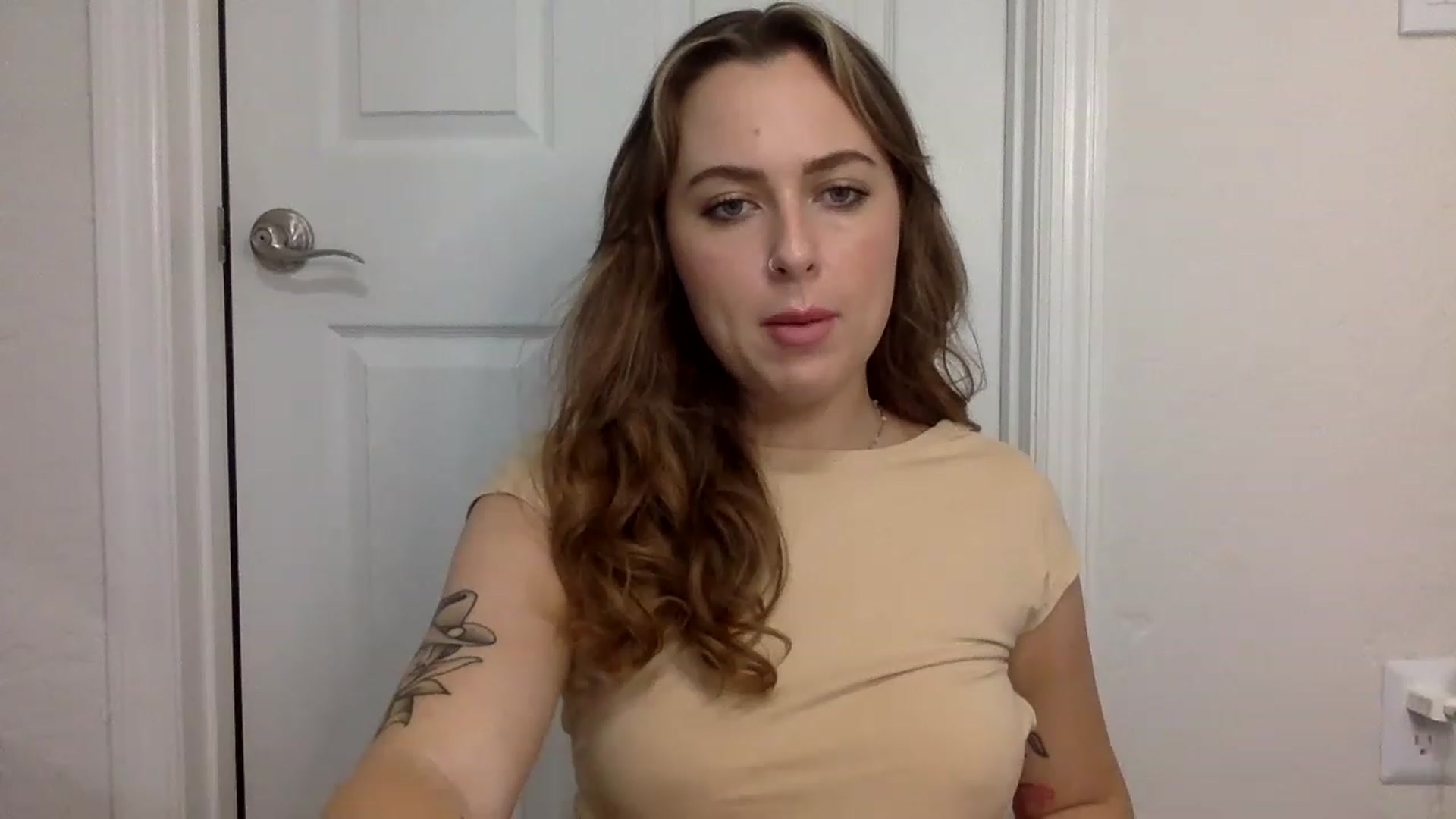 Gallery image thumbnail from dimples4life's myfreecams stream on, 04/10/2023, 04:26 image 2 of 20