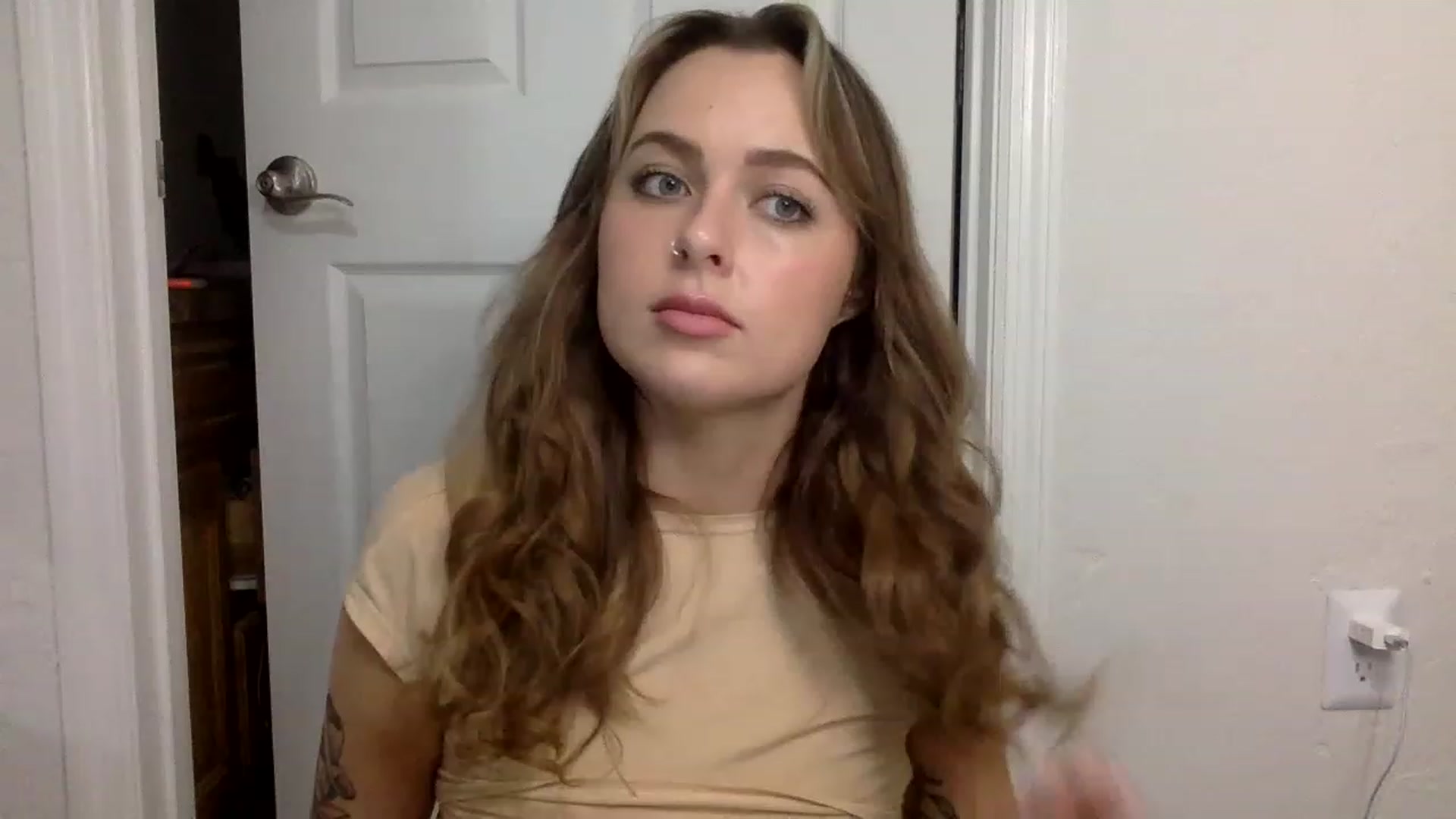 Gallery image thumbnail from dimples4life's myfreecams stream on, 04/10/2023, 04:26 image 8 of 20