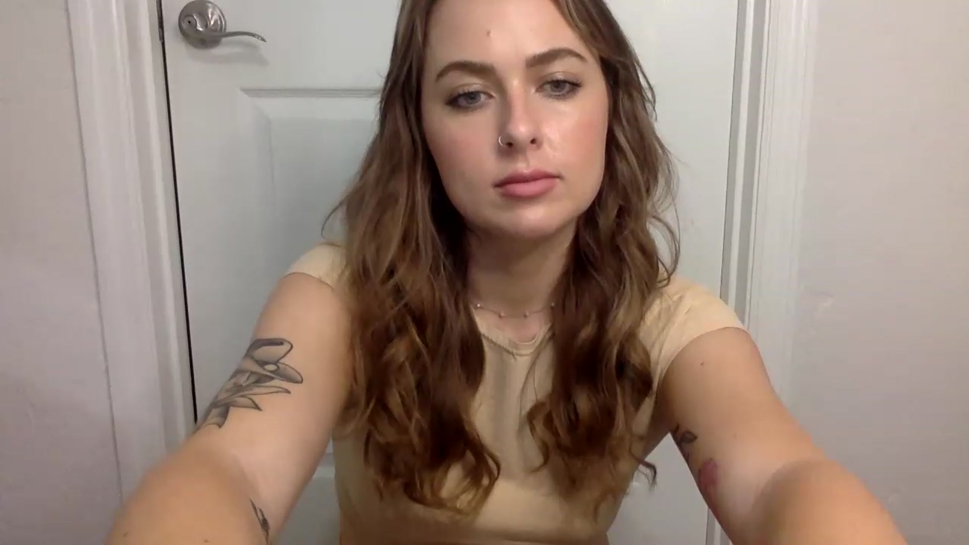 Gallery image thumbnail from dimples4life's myfreecams stream on, 04/10/2023, 04:26 image 16 of 20