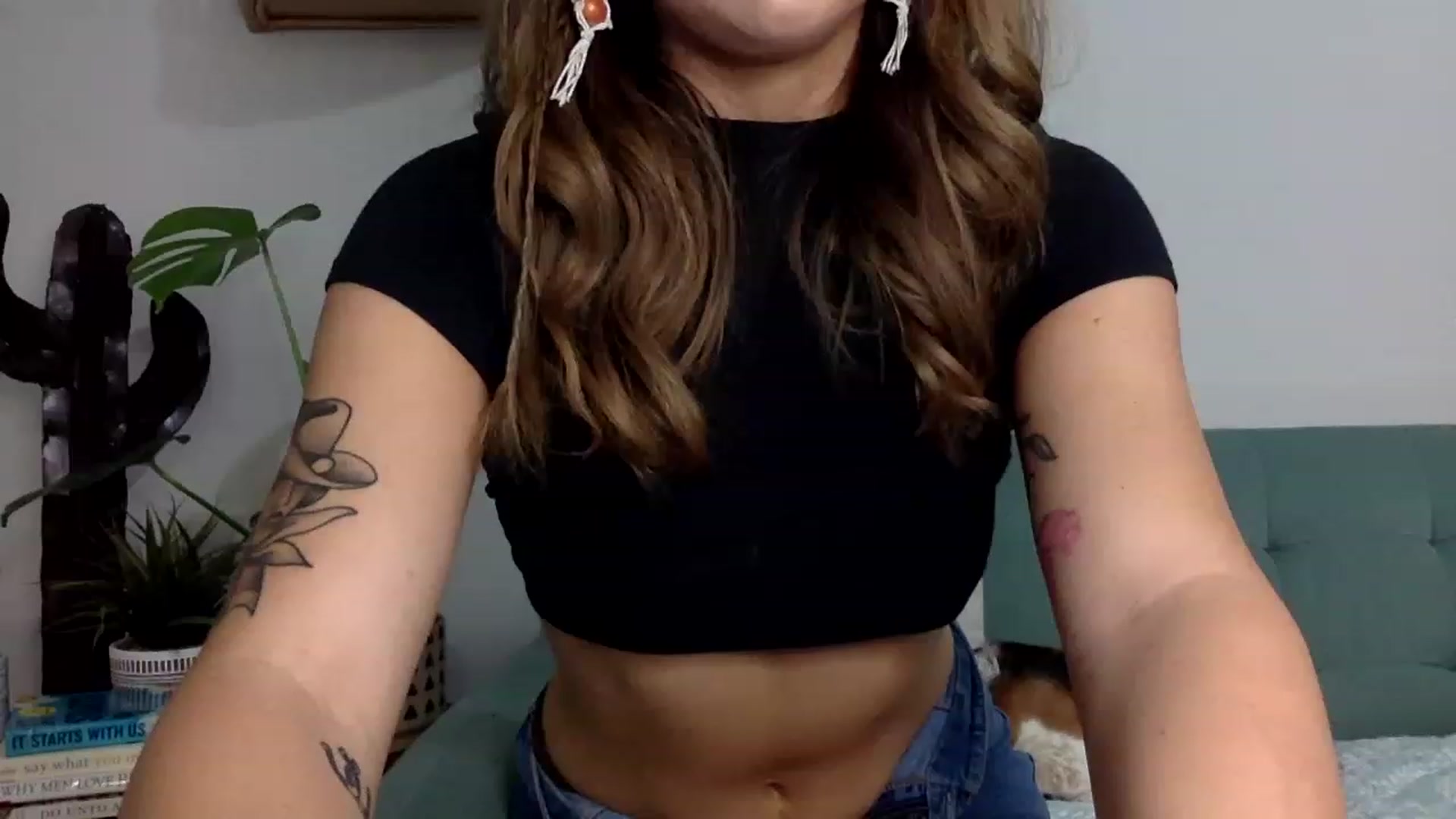 Gallery image thumbnail from dimples4life's myfreecams stream on, 04/20/2023, 23:35 image 16 of 20