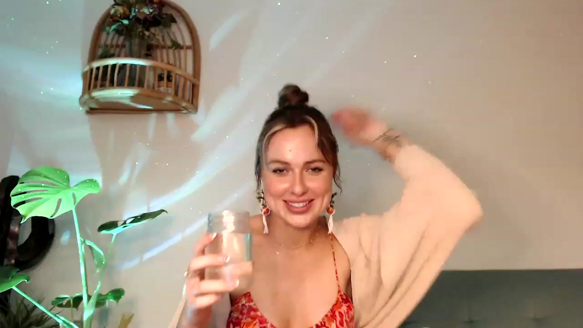 Gallery image thumbnail from dimples4life's myfreecams stream on, 04/25/2023, 03:07 image 9 of 20