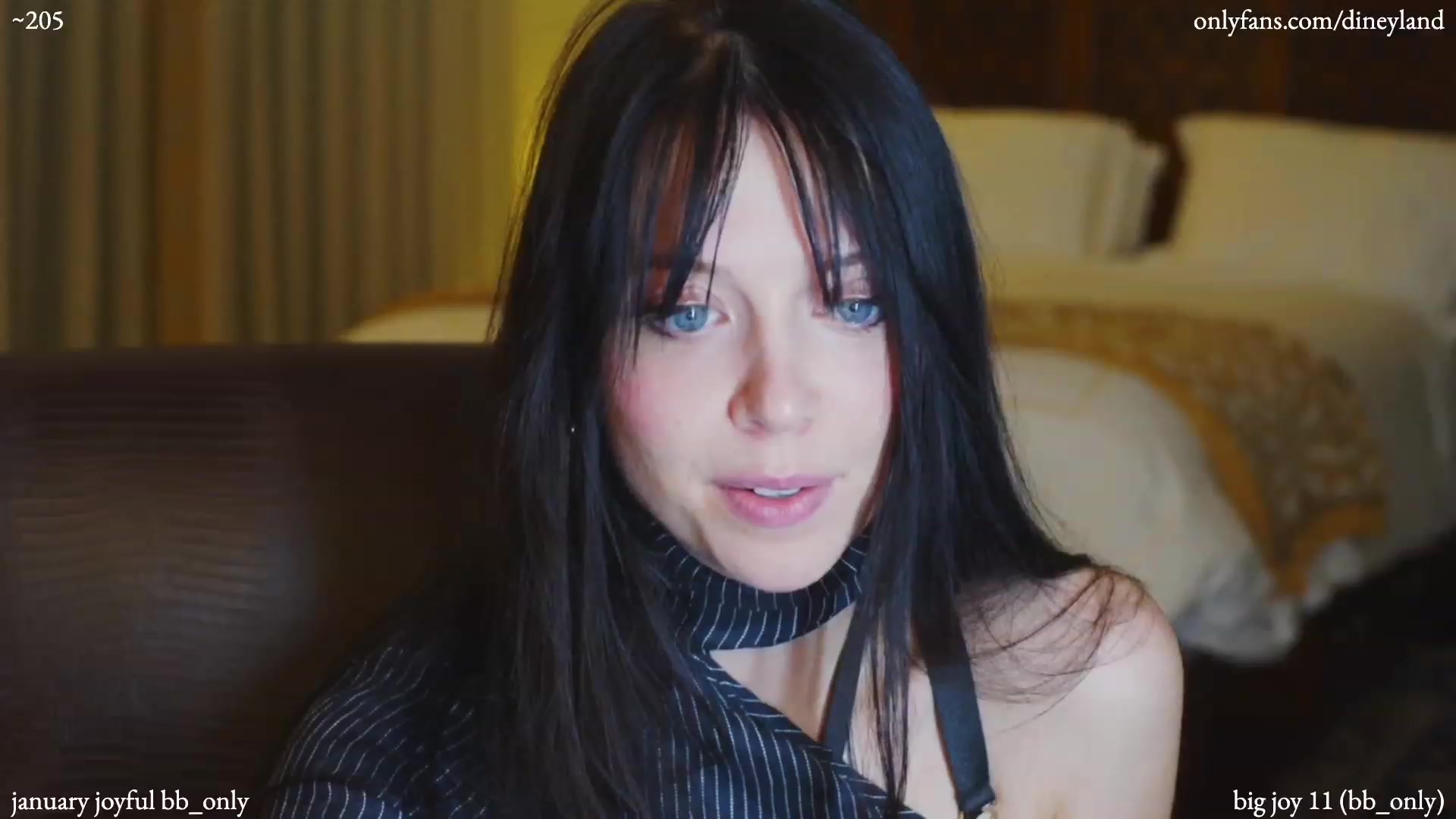 Gallery image thumbnail from diney's myfreecams stream on, 01/16/2023, 05:01 image 9 of 20