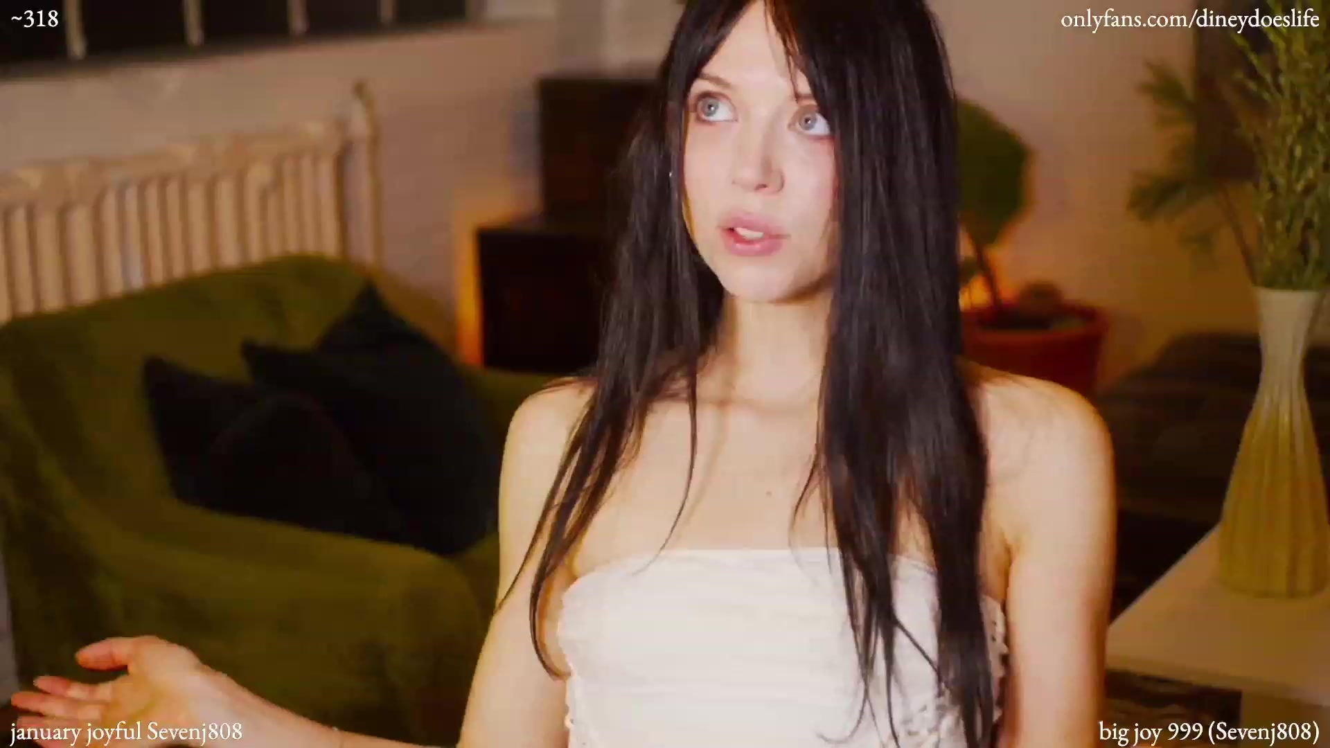 Gallery image thumbnail from diney's myfreecams stream on, 01/29/2023, 04:24 image 15 of 20