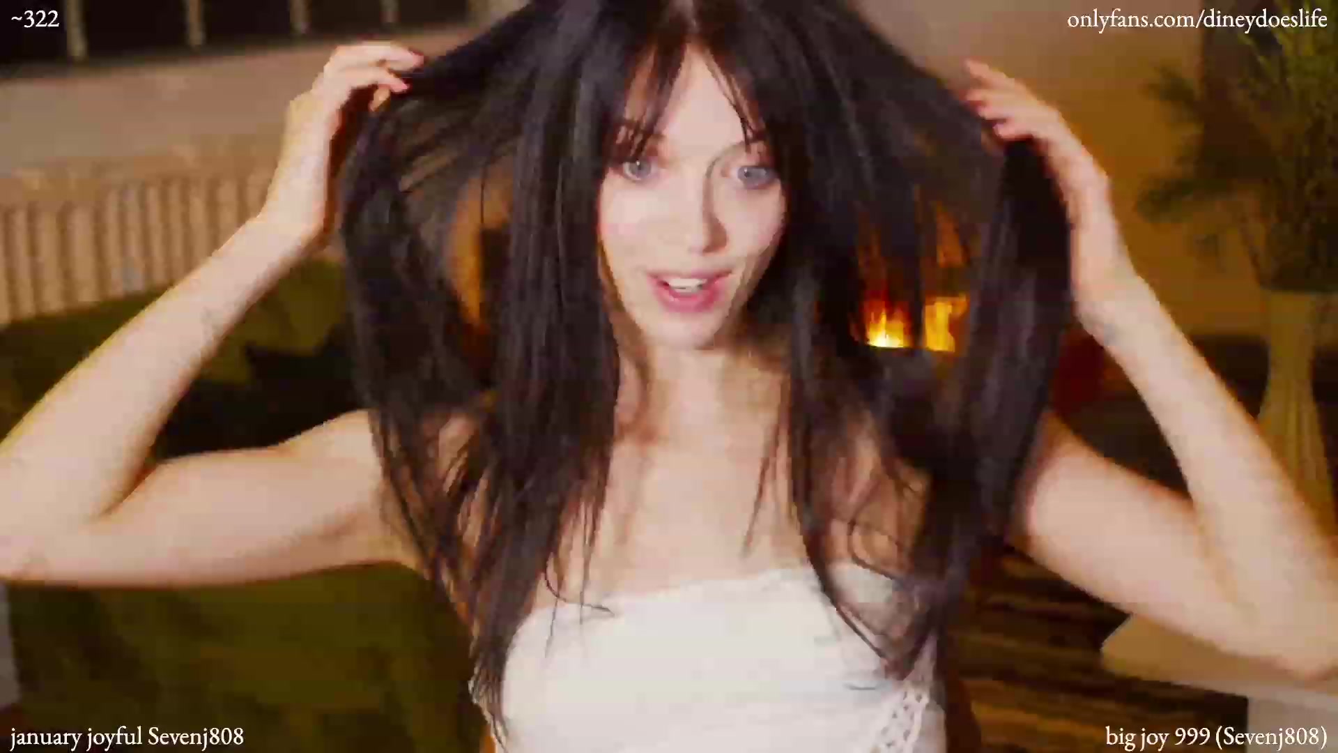 Gallery image thumbnail from diney's myfreecams stream on, 01/29/2023, 04:24 image 6 of 20