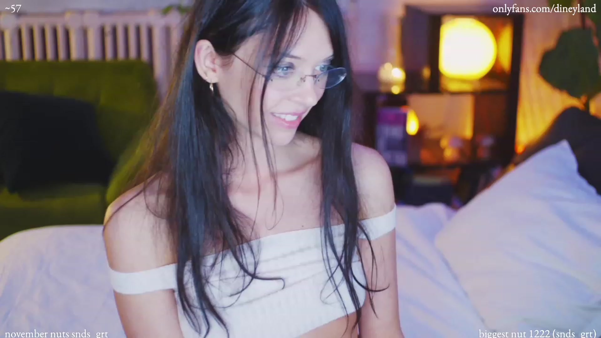 Gallery image thumbnail from diney_'s myfreecams stream on, 11/15/2022, 06:24 image 1 of 20